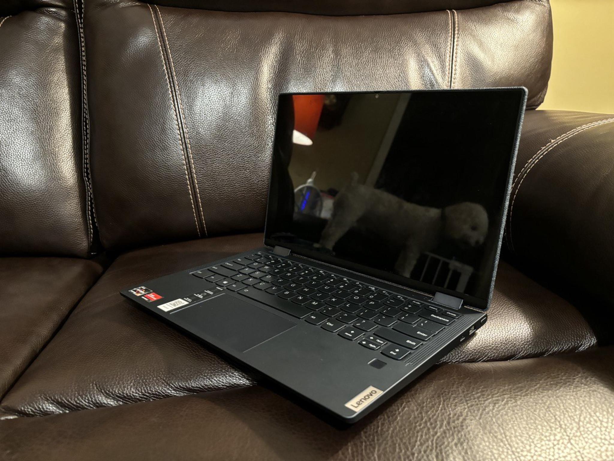 Lenovo Yoga 2-in-1 Laptop Ryzen 5 4500U 8GB RAM 256GB Storage