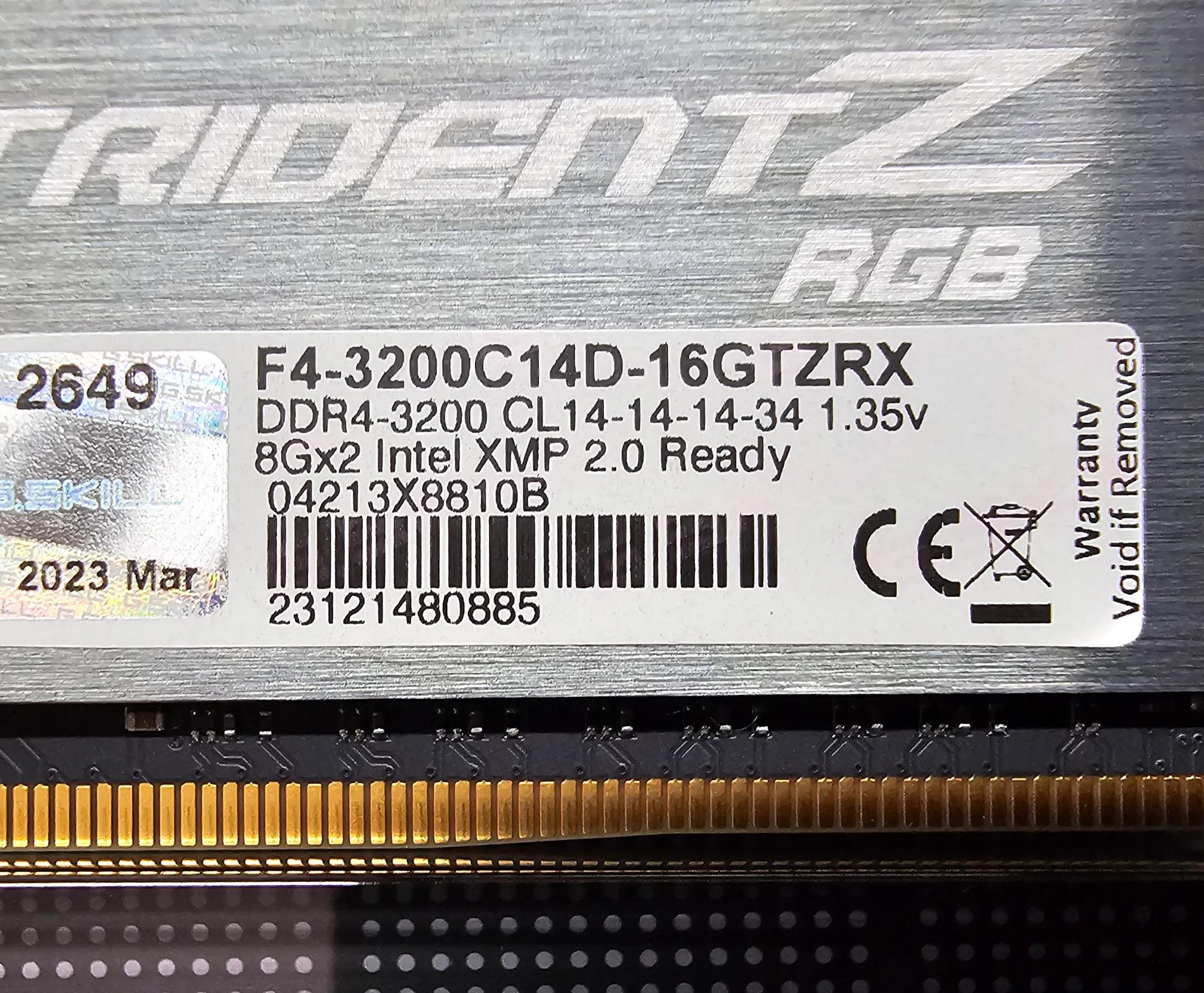 G.Skill Trident Z RGB 16GB (2x8GB) DDR4 3200 CL14 - F4-3200C14D-16GTZRX