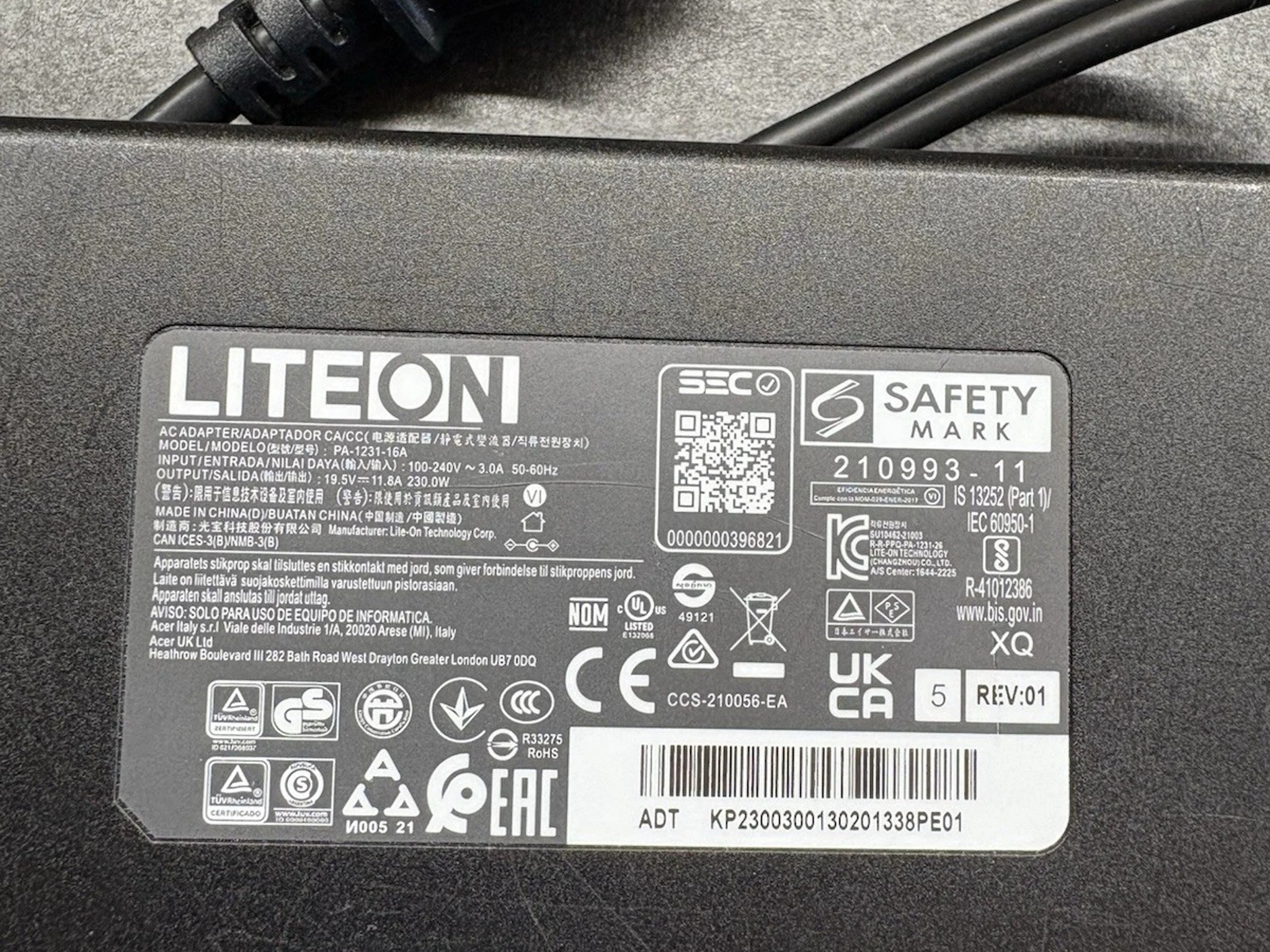 Acer Predator Helios Neo I5 13500HX | 4050 | 32GB Ram | 512GB SSD