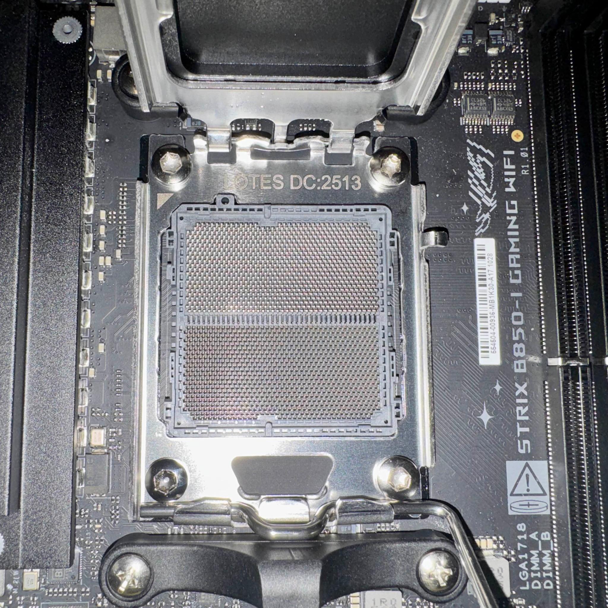ASUS ROG Strix B850-I Gaming WiFi AMD AM5