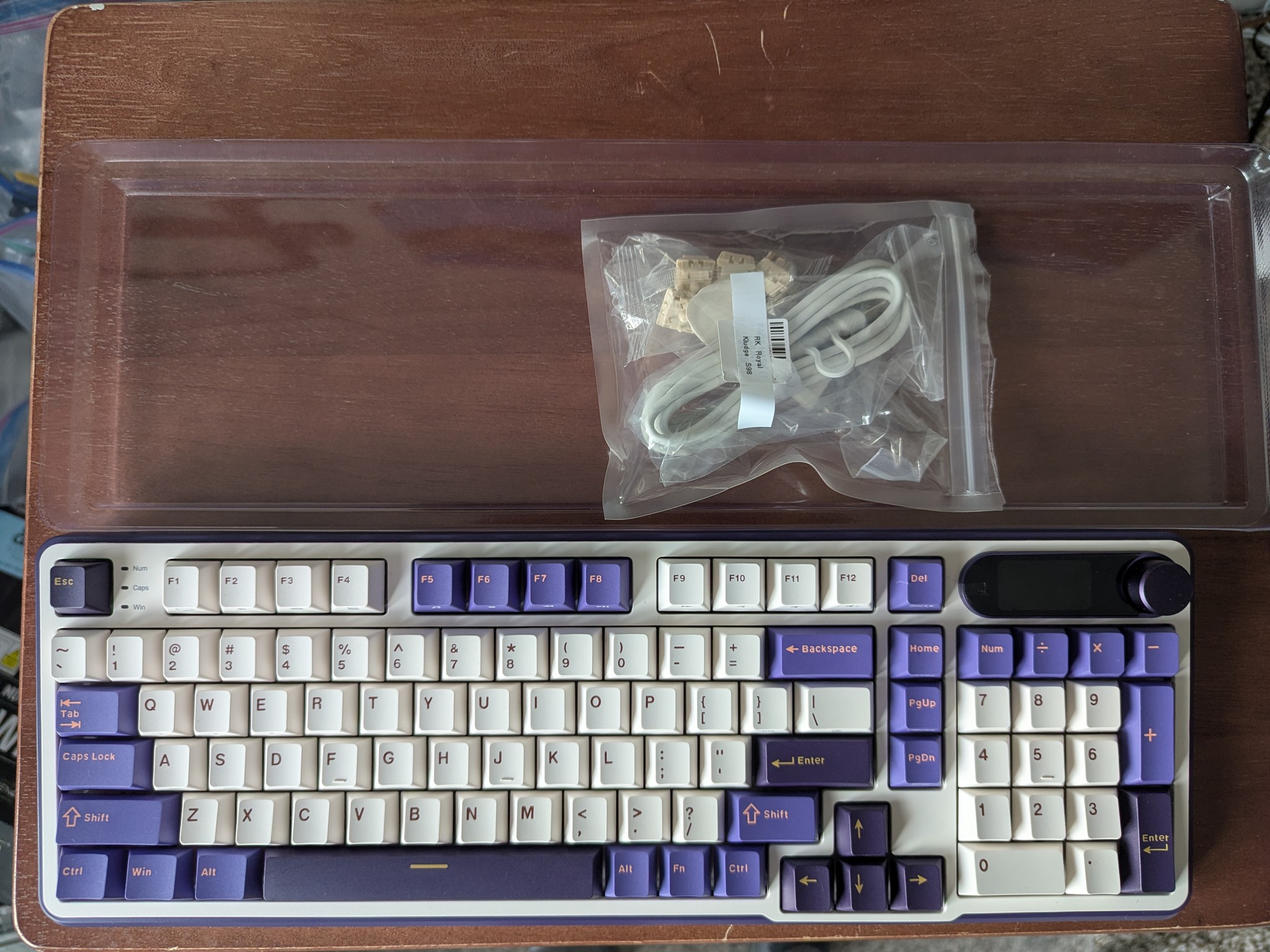 RK ROYAL KLUDGE S98 w/Smart Display & Knob, 96% Wireless Mechanical Keyboard