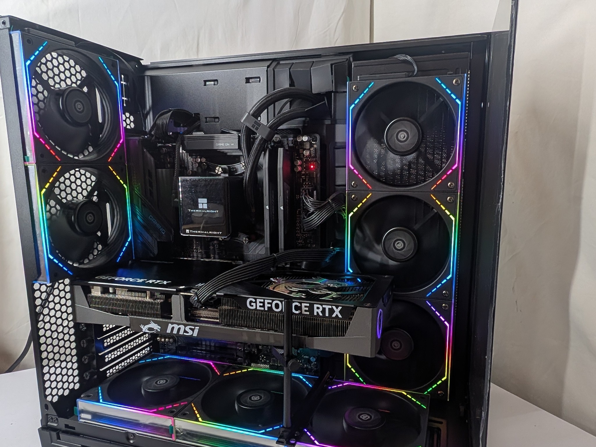 RTX 5080 | RYZEN 7 9800x3d | 64GB DDR5 | 2TB NVME | X870 MOTHERBOARD | lian li o11
