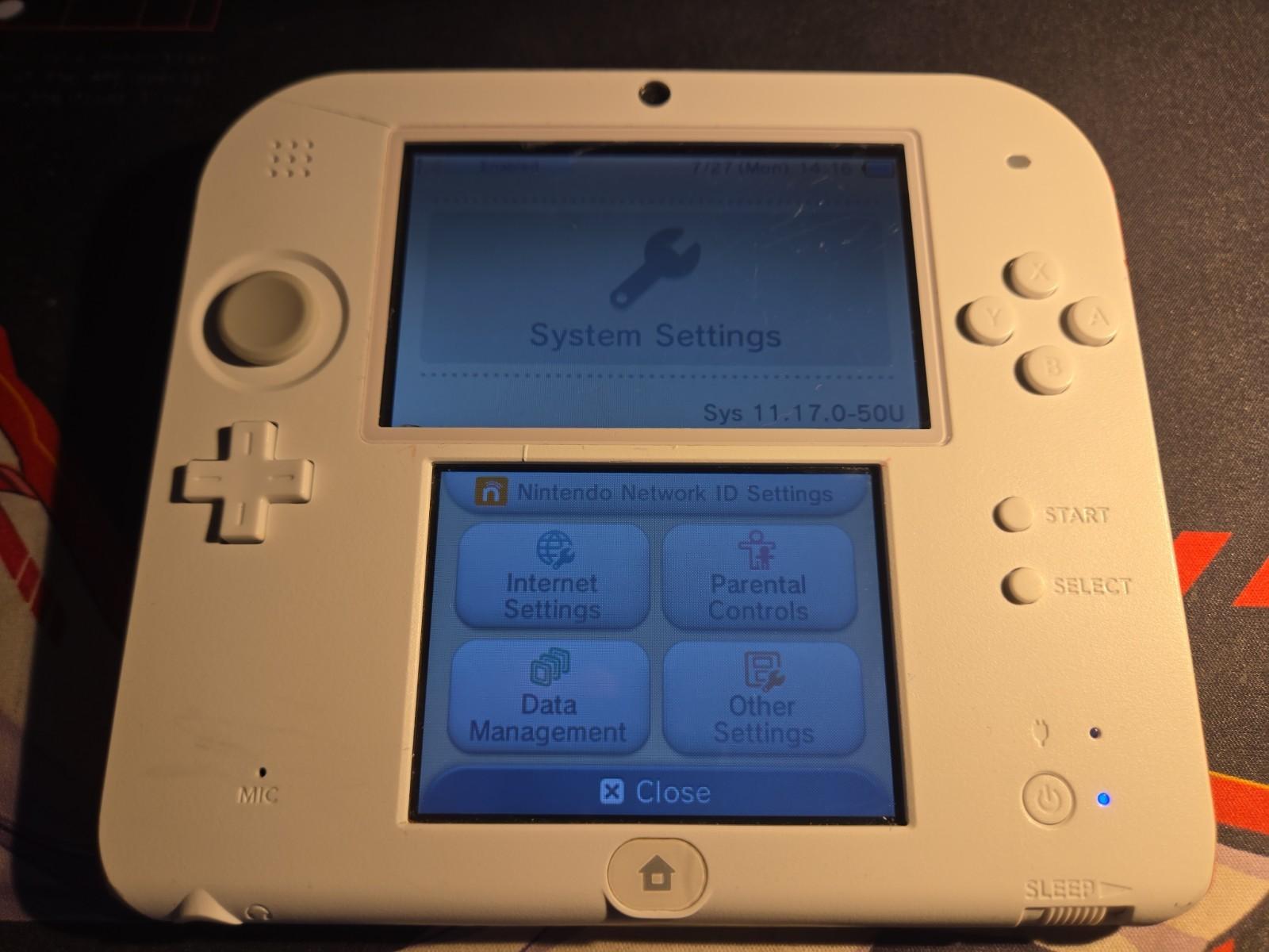 CUSTOM USED Nintendo 2DS White/Red Handheld Console with 3 Games