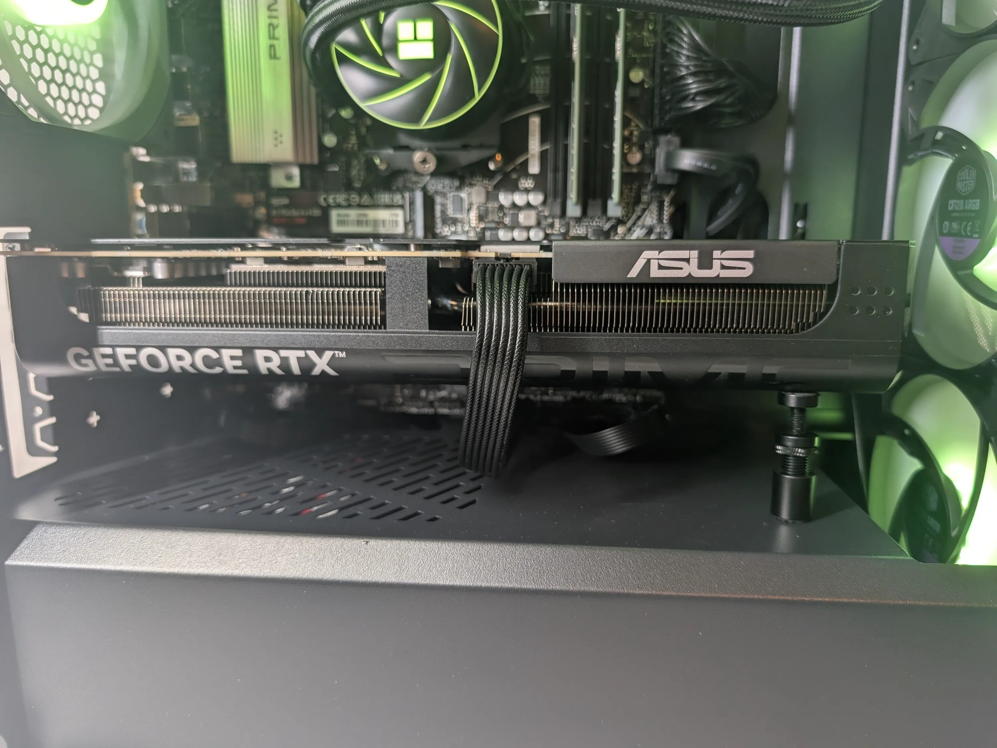 RTX 5070 | Ryzen 5 7600X | 32GB DDR5 | 1TB Gen 4 NVMe | 240mm AIO | ARGB | Wi-Fi+BT