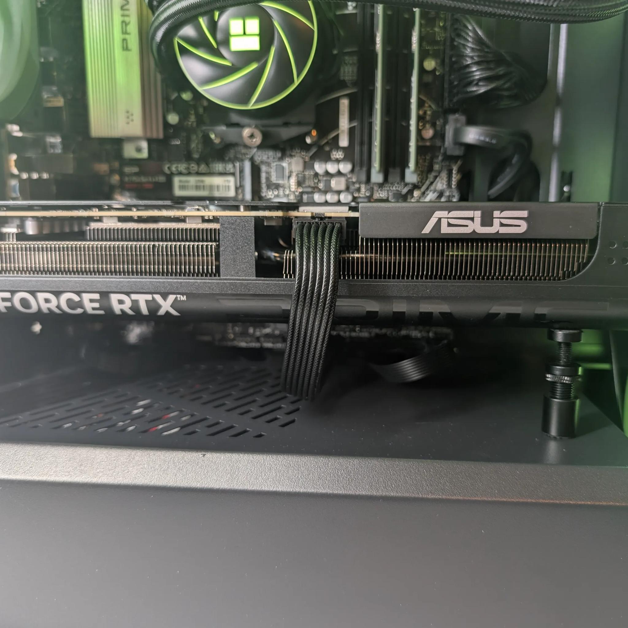 RTX 5070 | Ryzen 5 7600X | 32GB DDR5 | 1TB Gen 4 NVMe | 240mm AIO | ARGB | Wi-Fi+BT