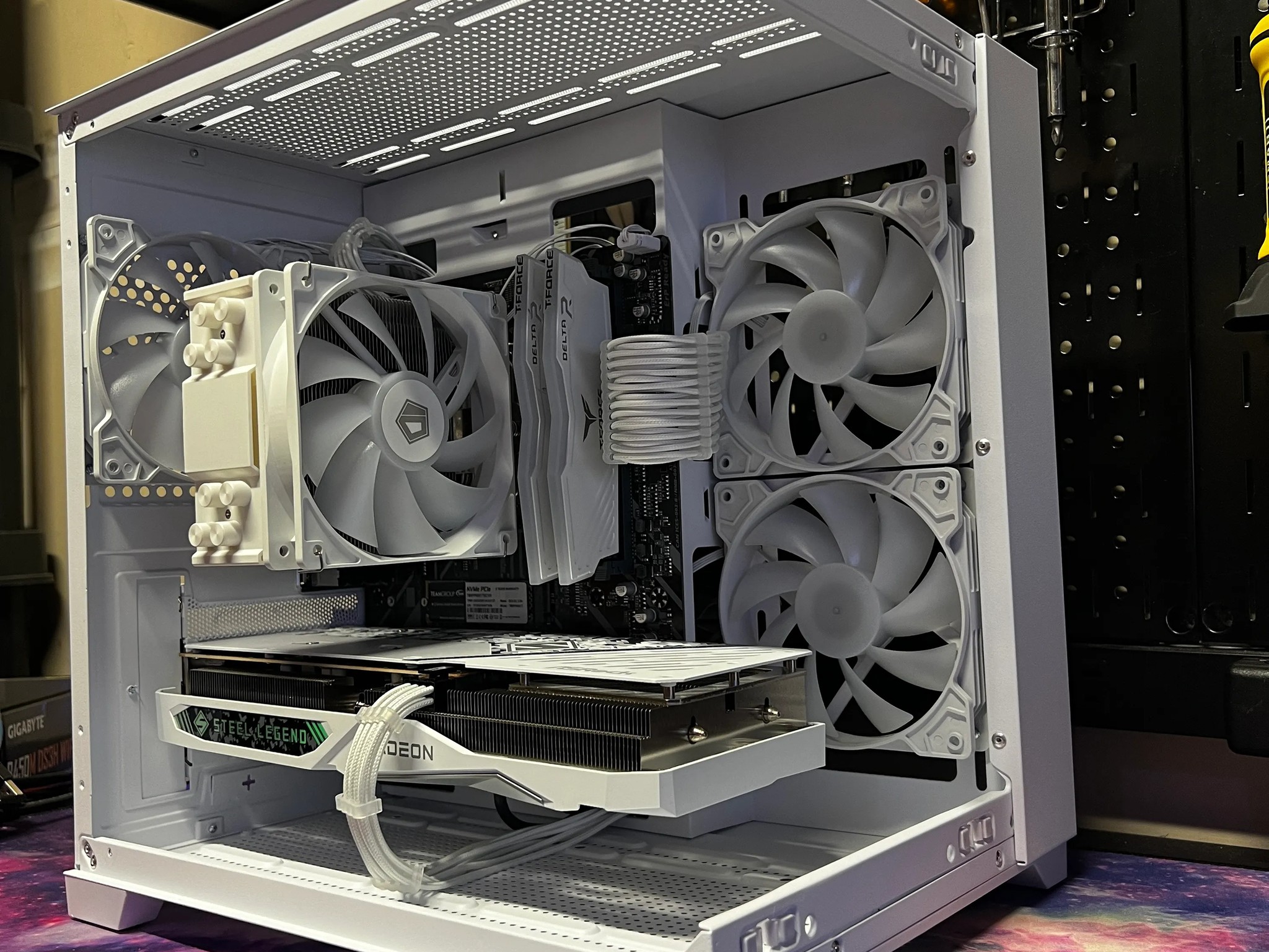 Artemis || AMD Ryzen 5 5500 + RX 6650 XT w/ 16GB of DDR4 & 1TB m.2 NVMe SSD