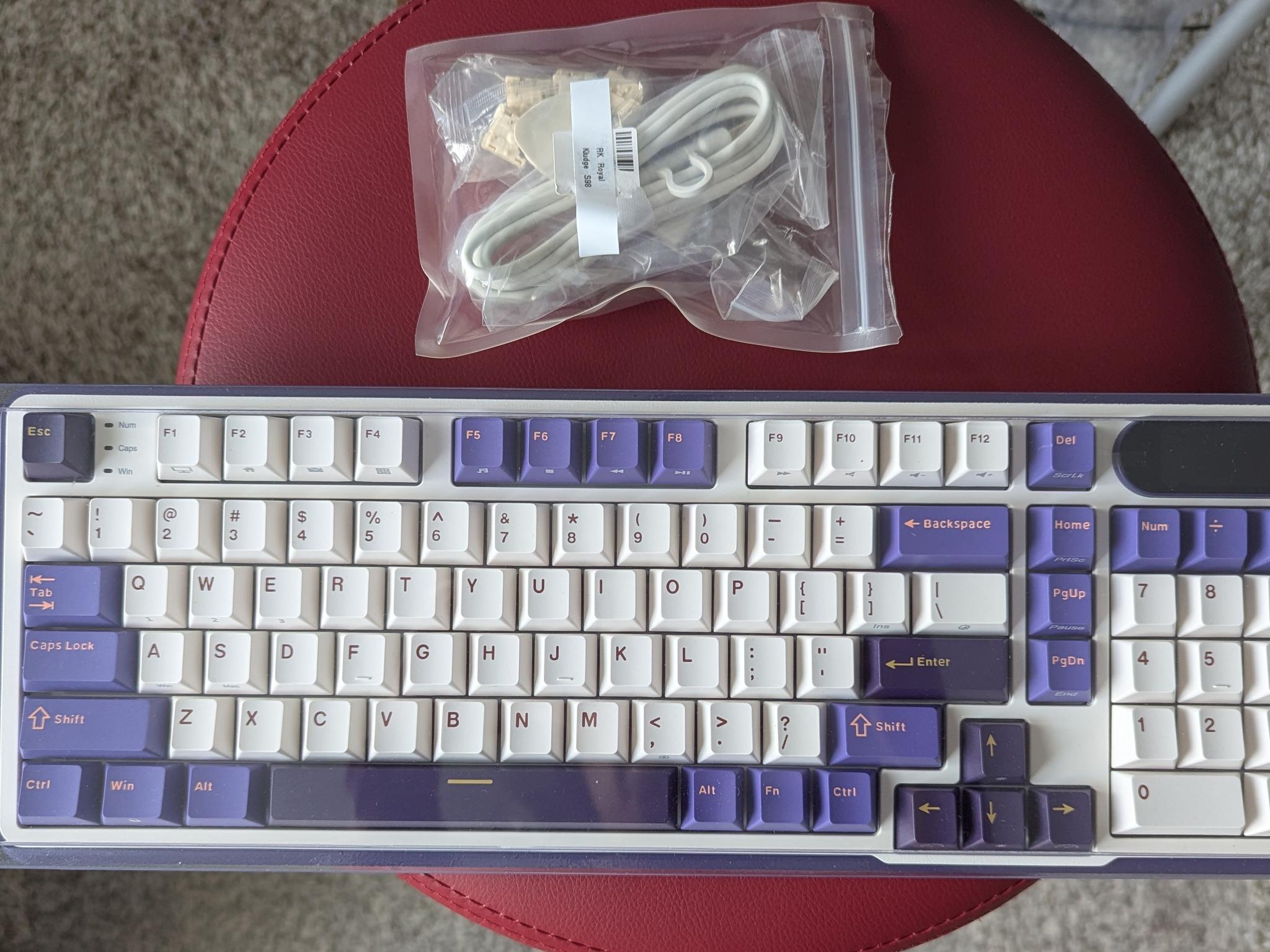 RK ROYAL KLUDGE S98 w/Smart Display & Knob, 96% Wireless Mechanical Keyboard