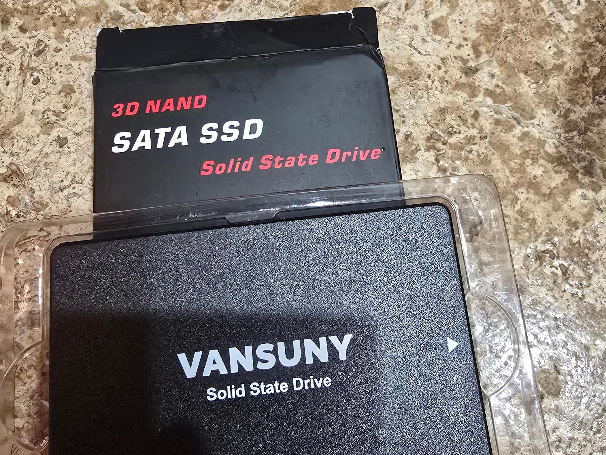 Vansuny 256GB SATA III SSD Internal Solid State Drive 2.5” 3D NAND Flash Up to 500MB/s