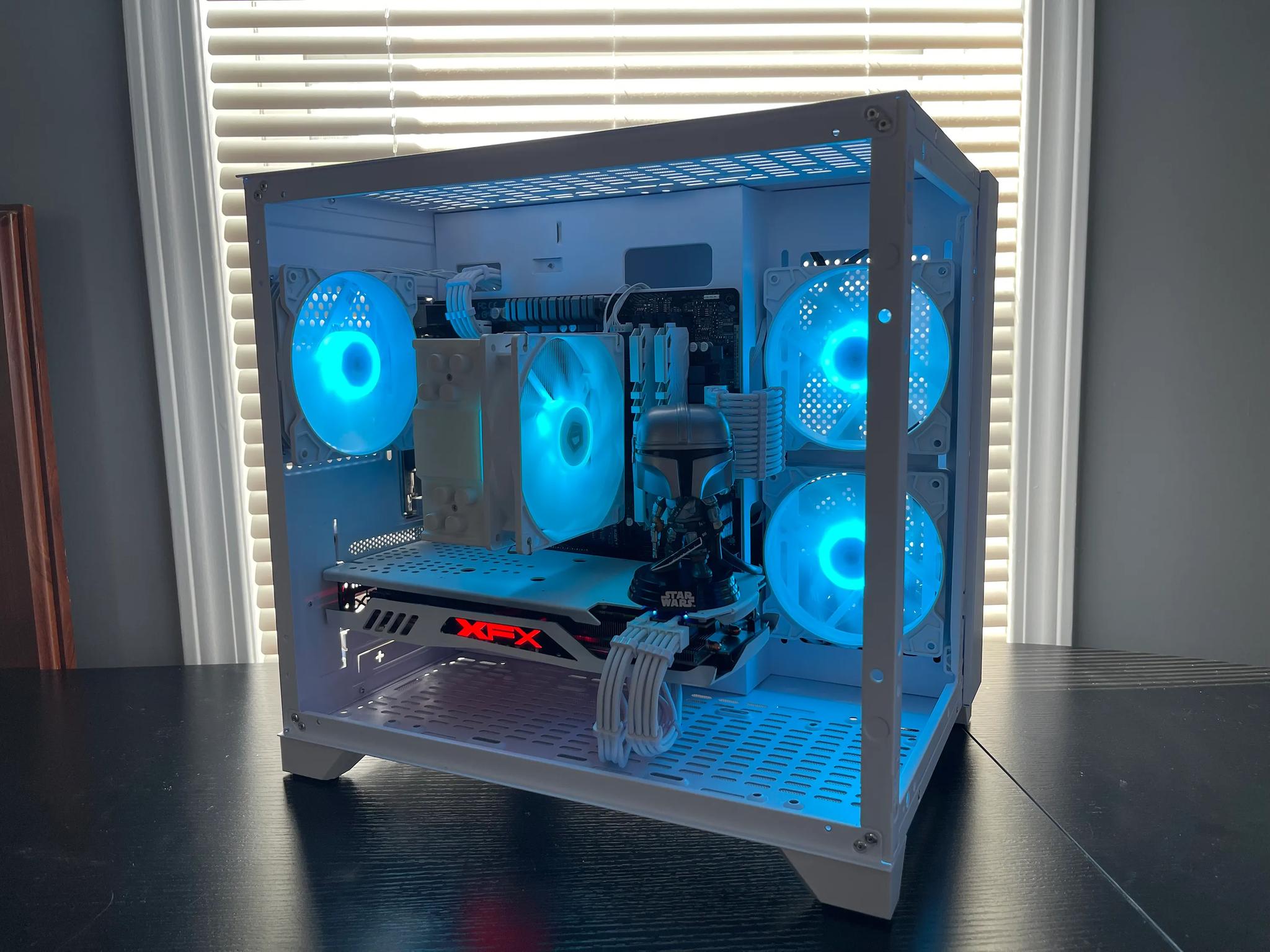 ⭐Mandalorian✨ RX 580 |  Ryzen 3 2200G | 1TB NVME | 16GB RAM