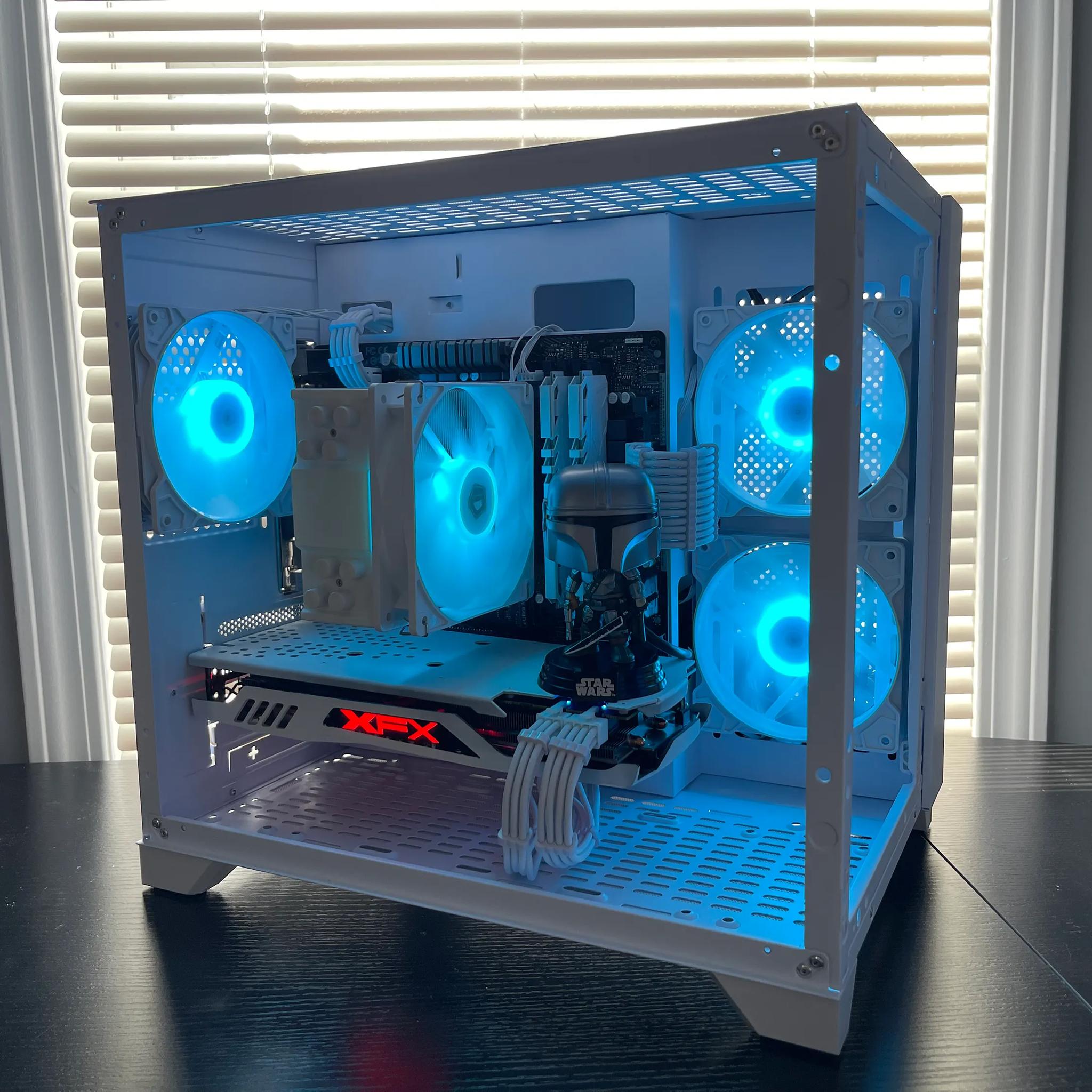 ⭐Mandalorian✨ RX 580 |  Ryzen 3 2200G | 1TB NVME | 16GB RAM