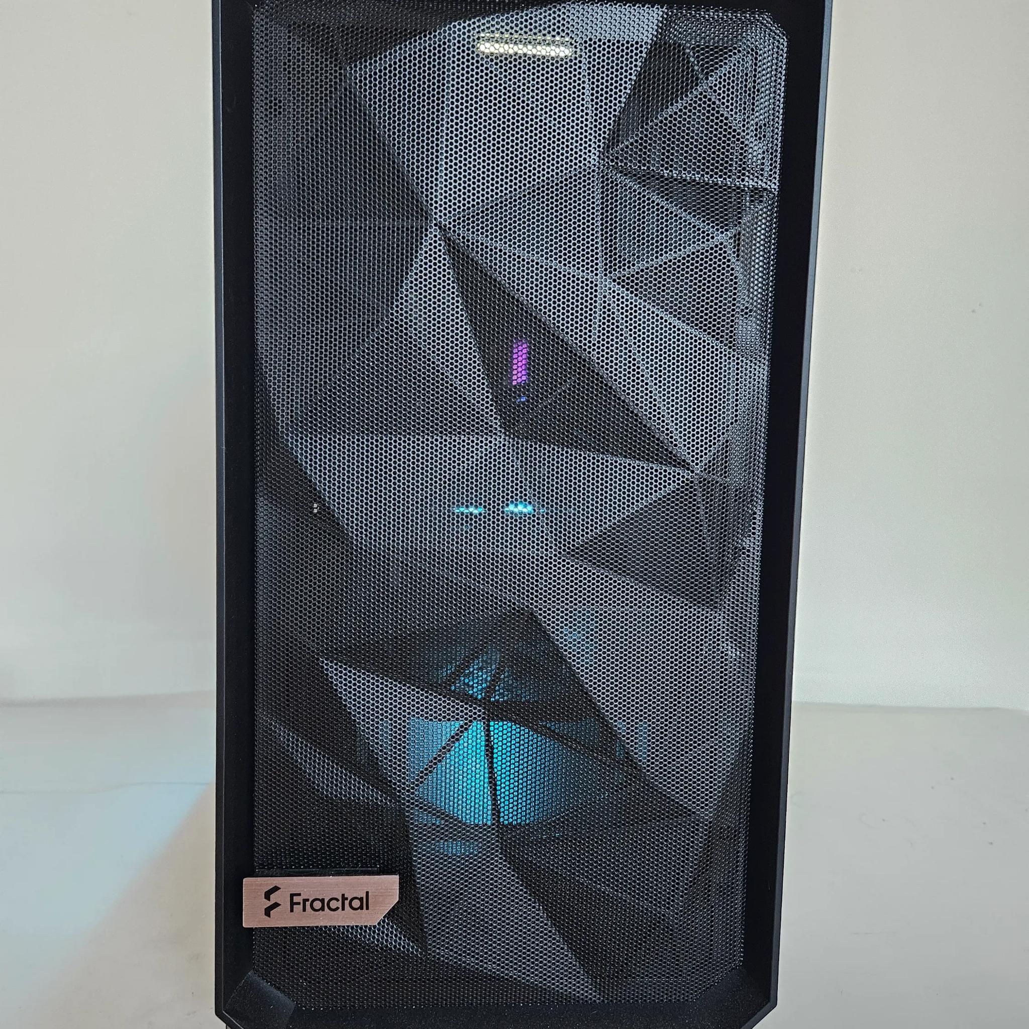 High End Gaming PC Ryzen 7 7800X3D RX 7900 XTX 32GB RAM 1TB SSD WIFI