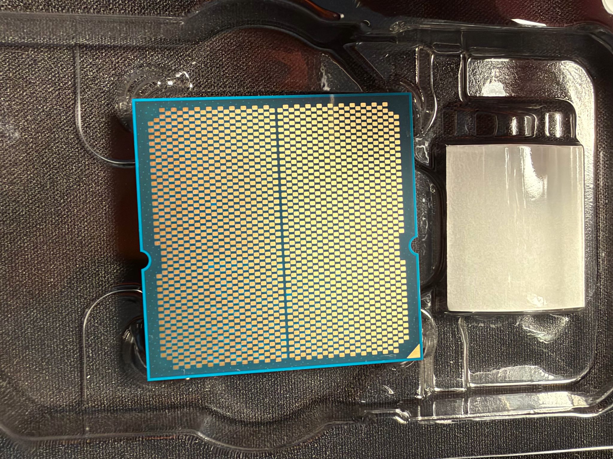 AMD Ryzen 7 9700X from Brand New Pre-Build