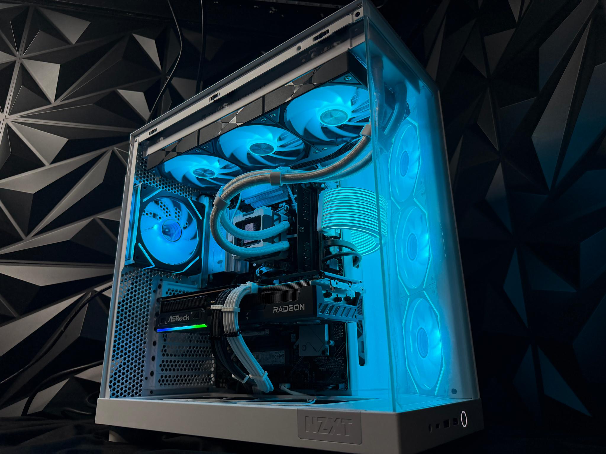 🖤❄️ BLACK ICE ❄️🖤Ryzen 9 7900X| RX 9070 | 4.5 TB NVMe| 32 GB DDR5| 850W Gold PSU