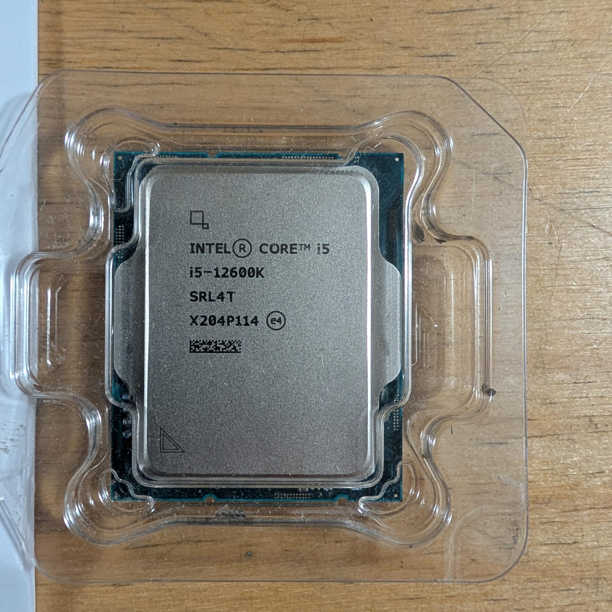 Intel Core i5-12600K