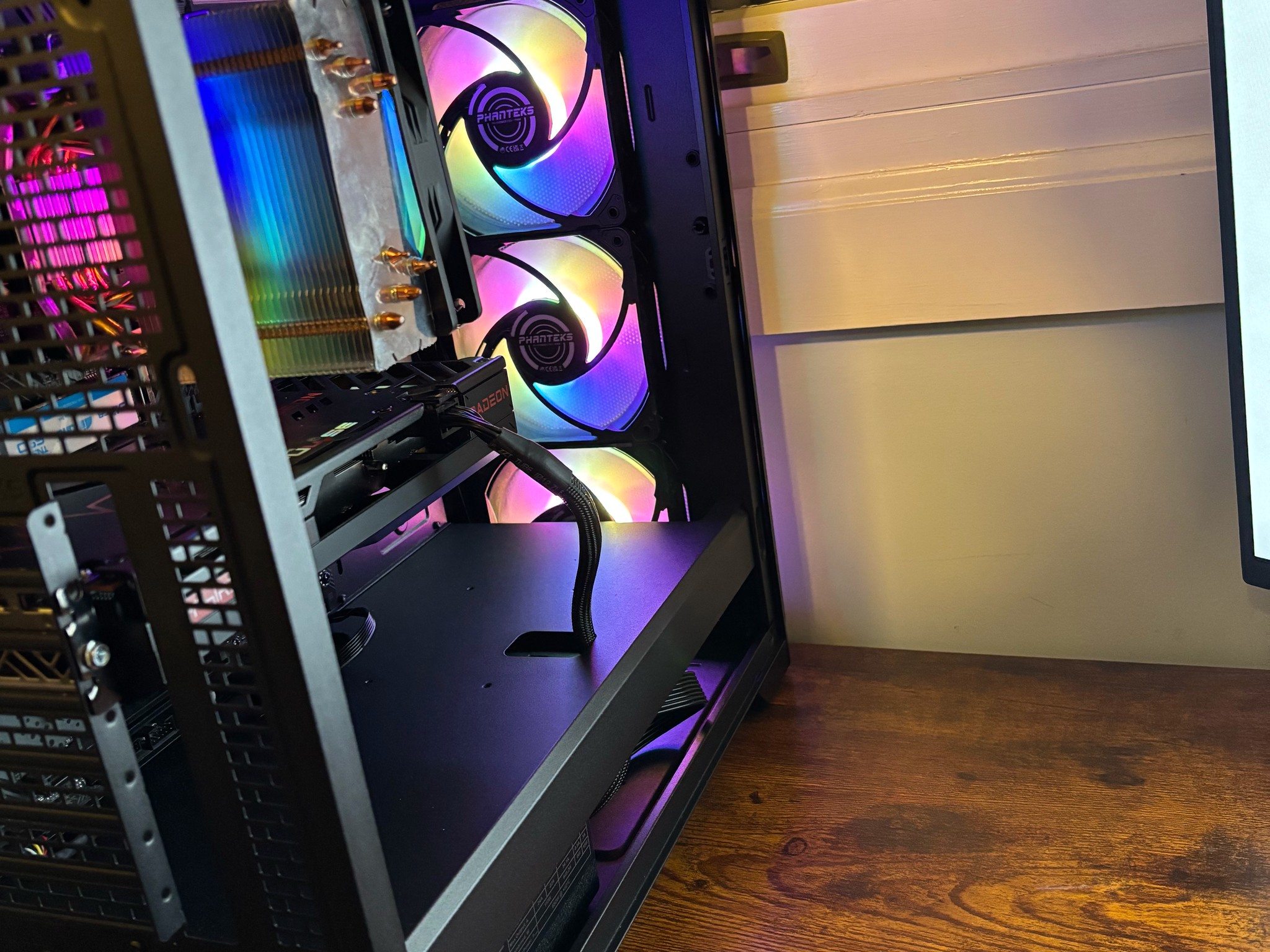 Ready-to-Play Gaming PC | RX 7600 8GB | Ryzen 5 | 16GB RAM | NVMe | WiFi 6 | Windows 11