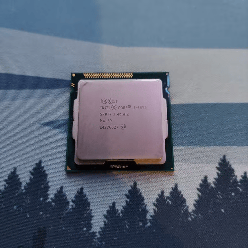 Intel Core i5-3570 3.4 GHz Quad-Core CPU
