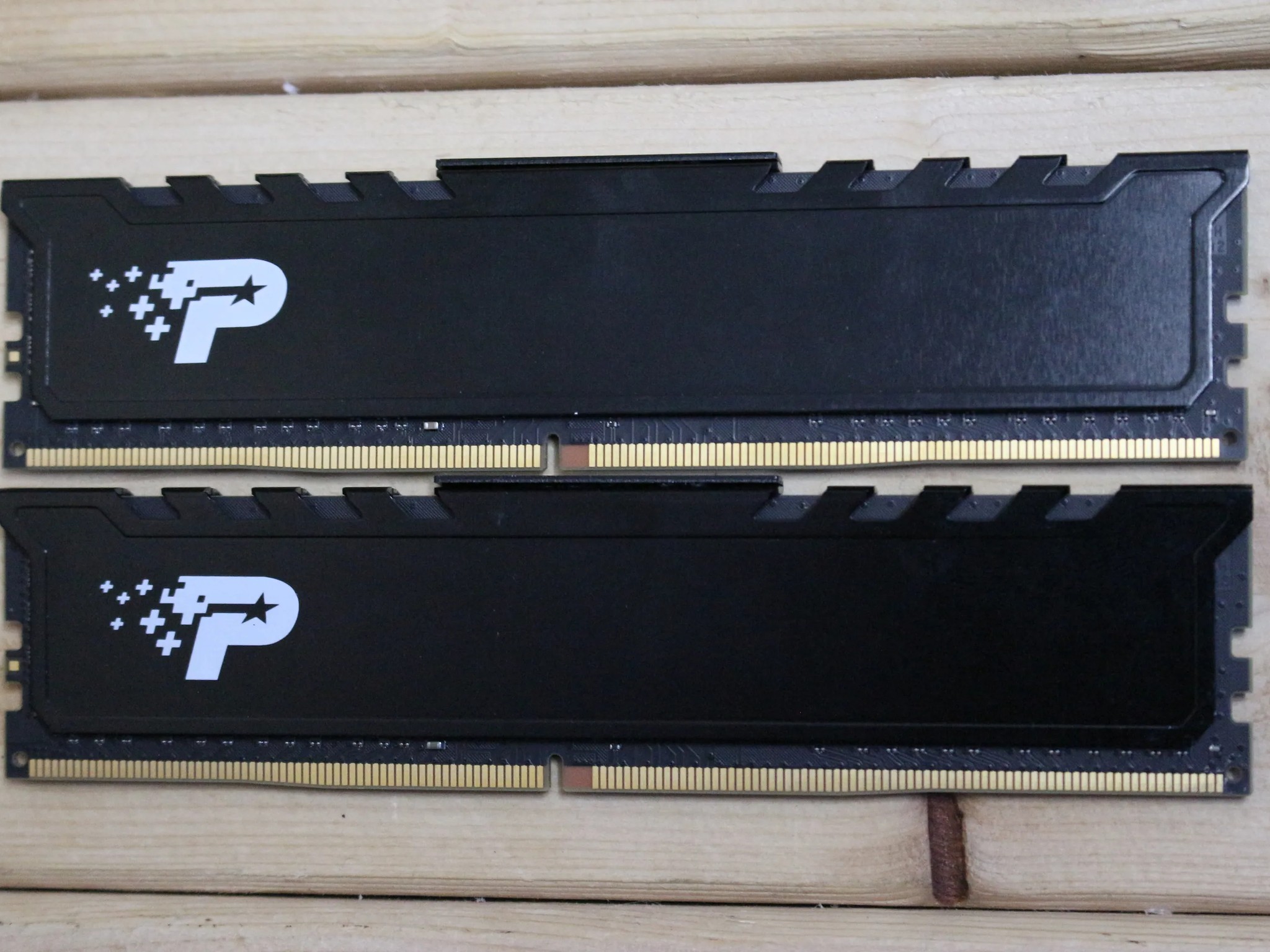 8x2GB Patriot RAM | DDR4 3200MHz