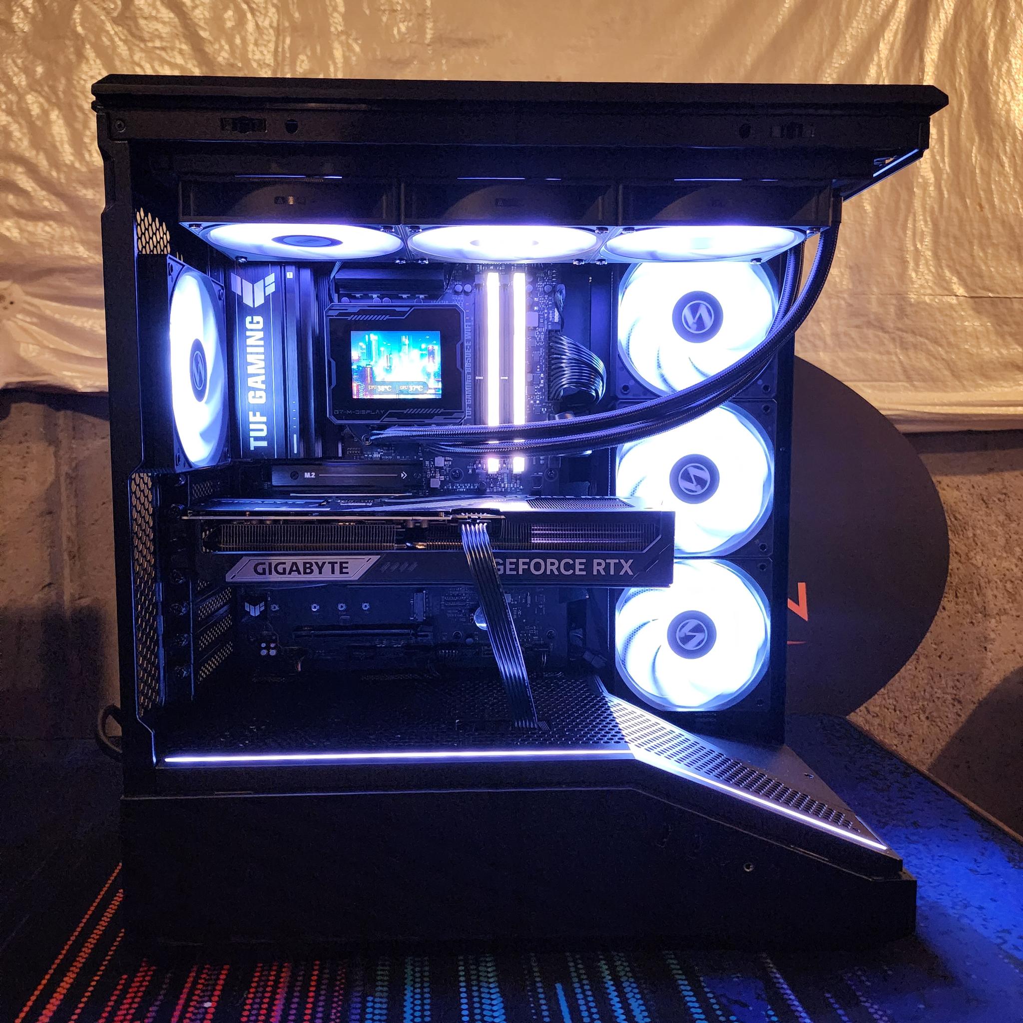 RTX 5080 / Ryzen 9 9900X3D / 32GB DDR5 RAM / 2TB NVMe
