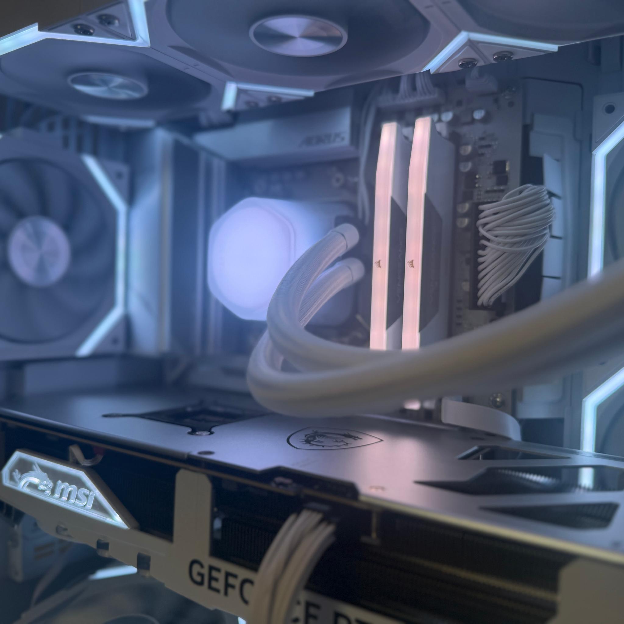 ⬜️ Whiteout ⬜️  RTX 4080 Super | Ryzen 7 7700X | 32GB DDR5 | 2TB