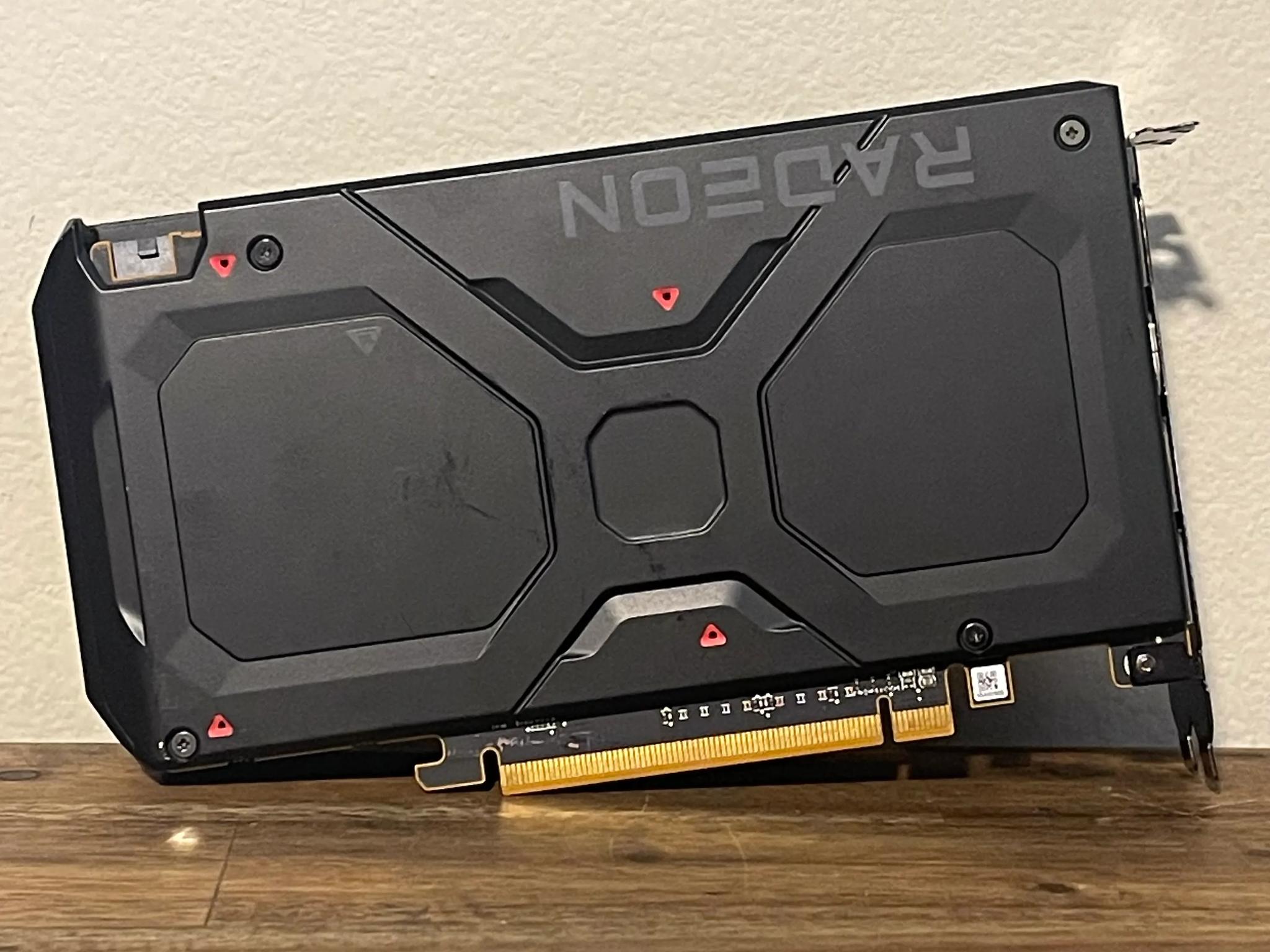AMD Radeon RX 7600 8GB