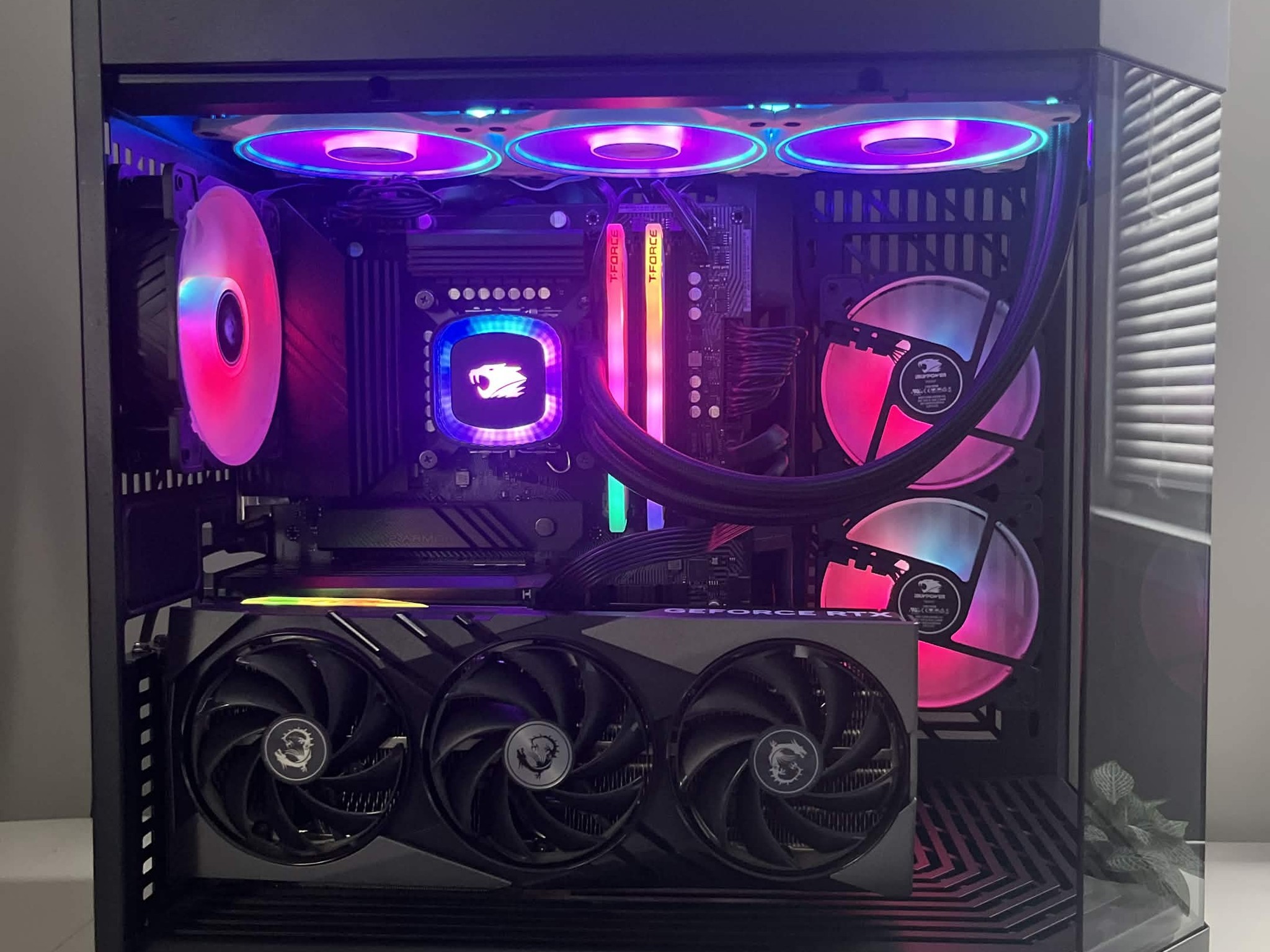 🖥️ RTX 4070 ti | i9 14900k | 32gb DDR5 | 1tb Gen 4 NVMe | Water Cooled Black Gaming PC