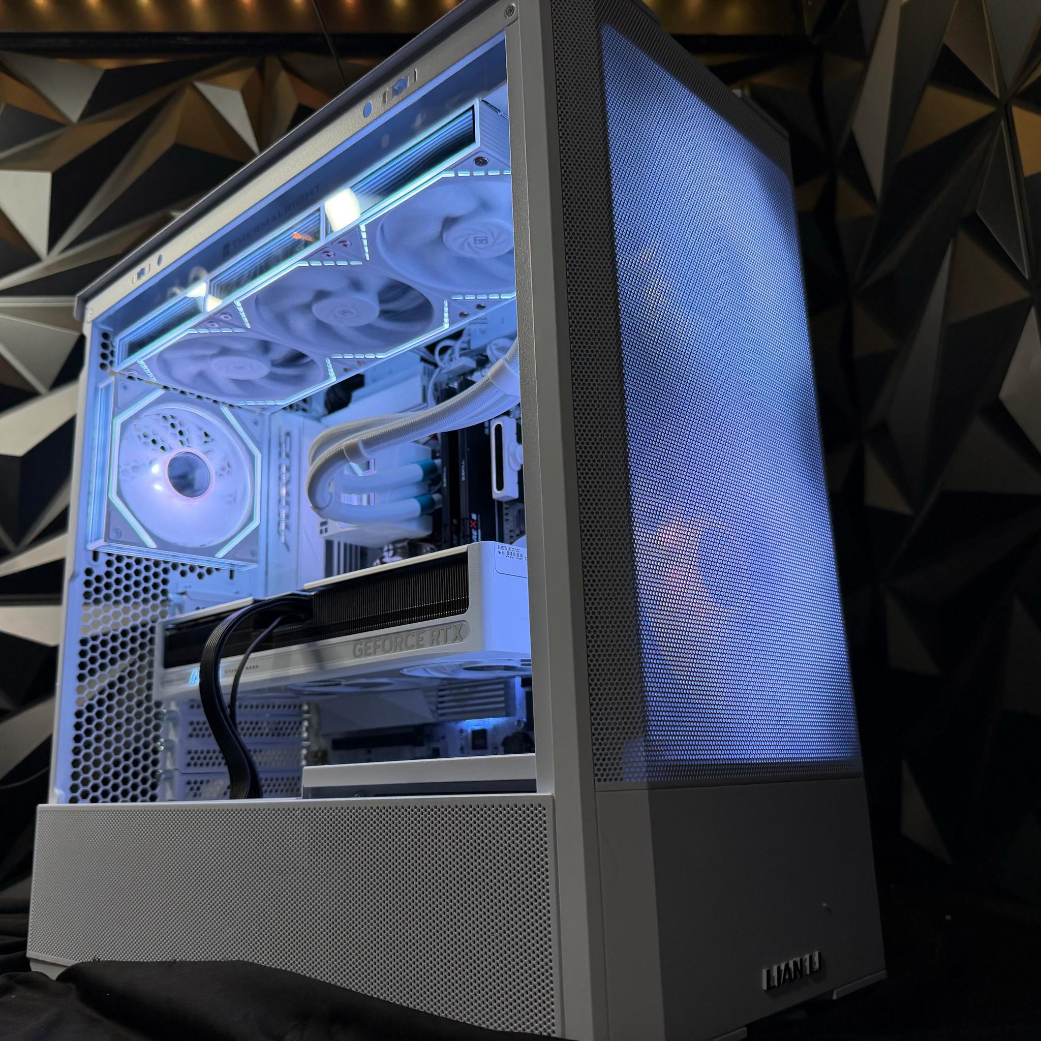 ❄️🤍 WHITEOUT PROTOCOL 🤍❄️Ryzen 9 7900X| RTX 5070| 32 GB DDR5| 2.5 TB NVMe| 850W PSU