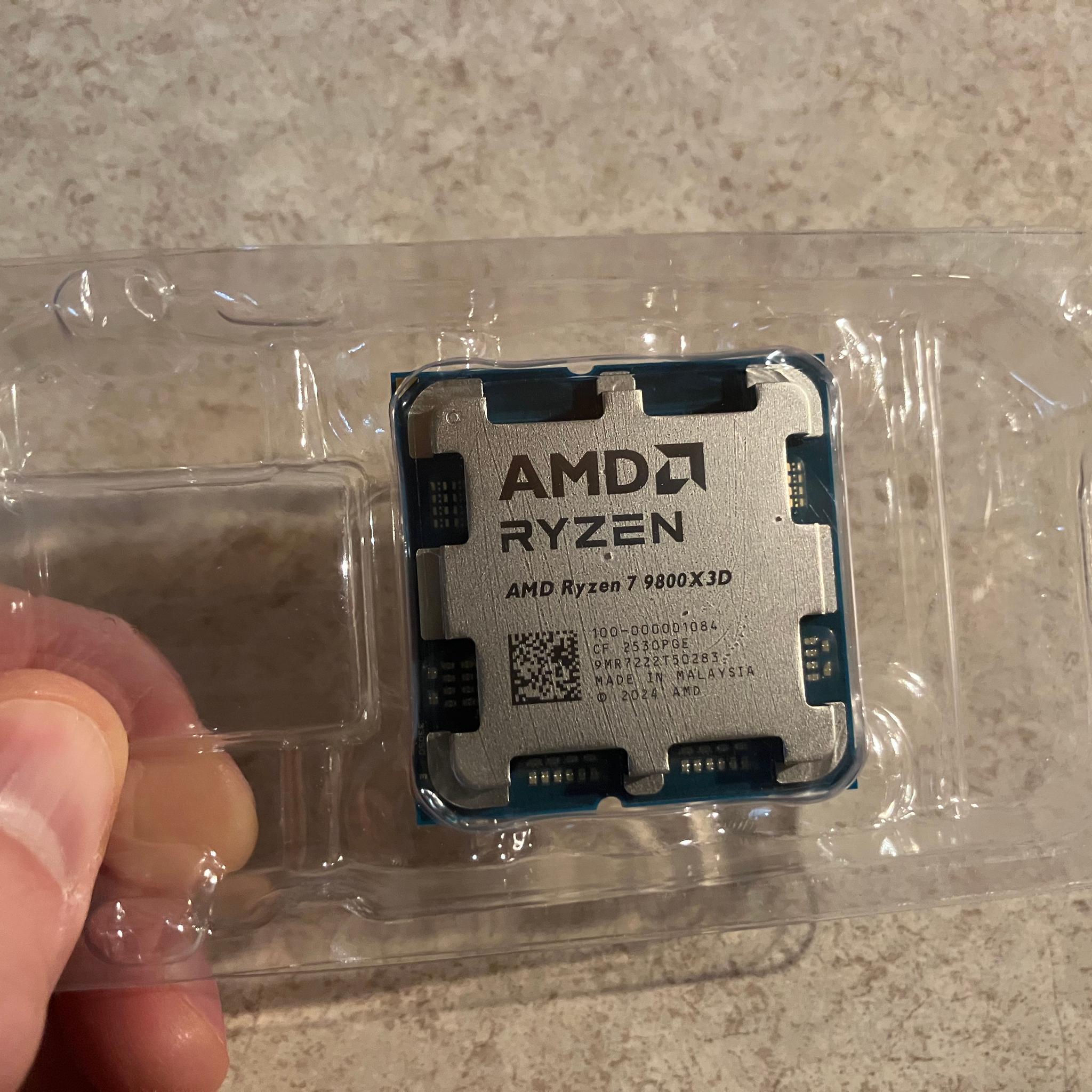 AMD Ryzen 7 9800X3D