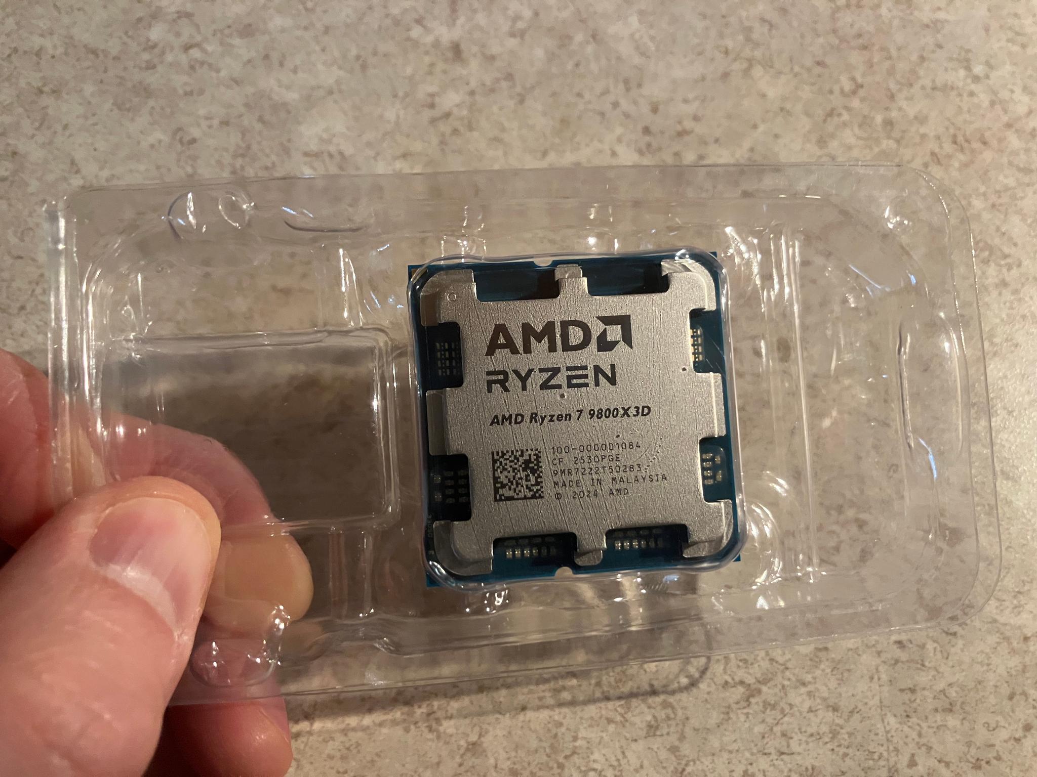 AMD Ryzen 7 9800X3D