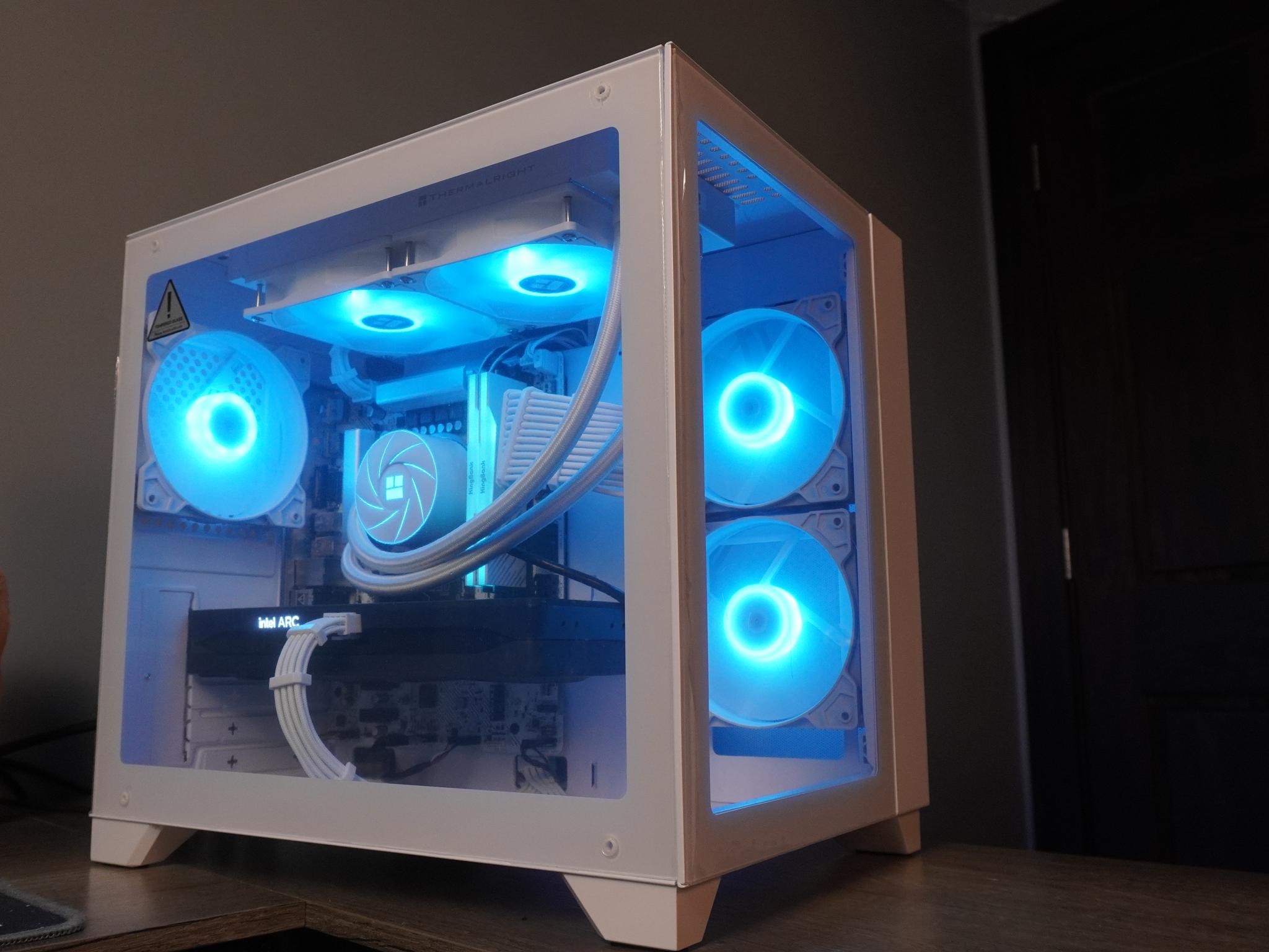 🤍AESTHETIC🤍 1440p/1080p GAMING MACHINE 💙 I5 13600KF 💙 Intel Arc B580 | 32GB | 1TB | WIFI