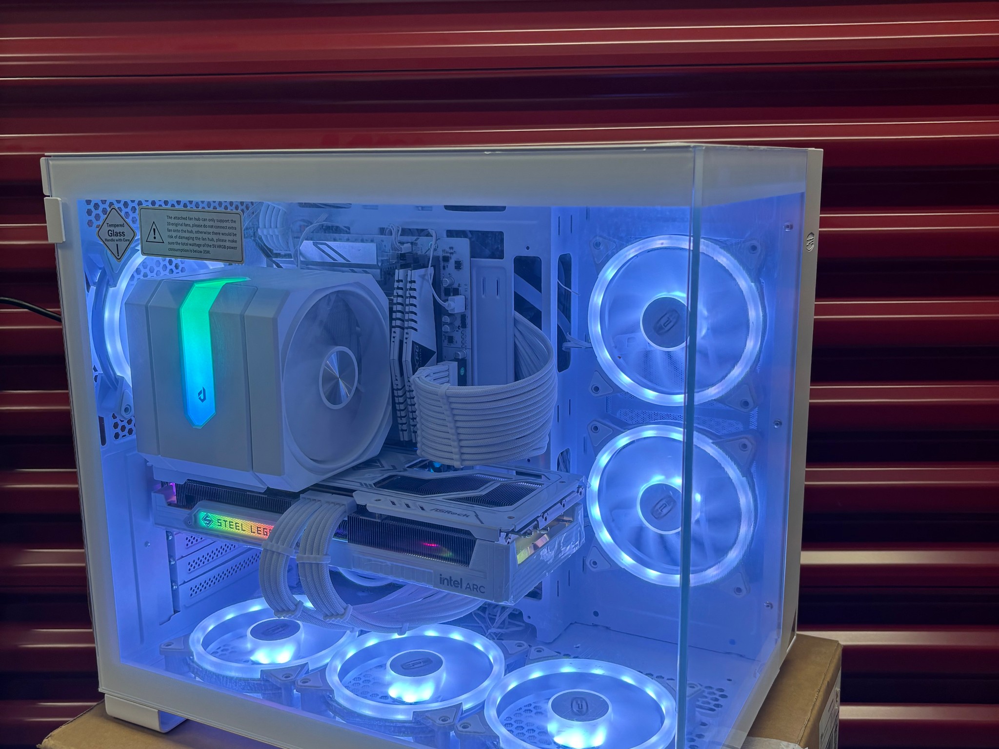 1080p All White Machine