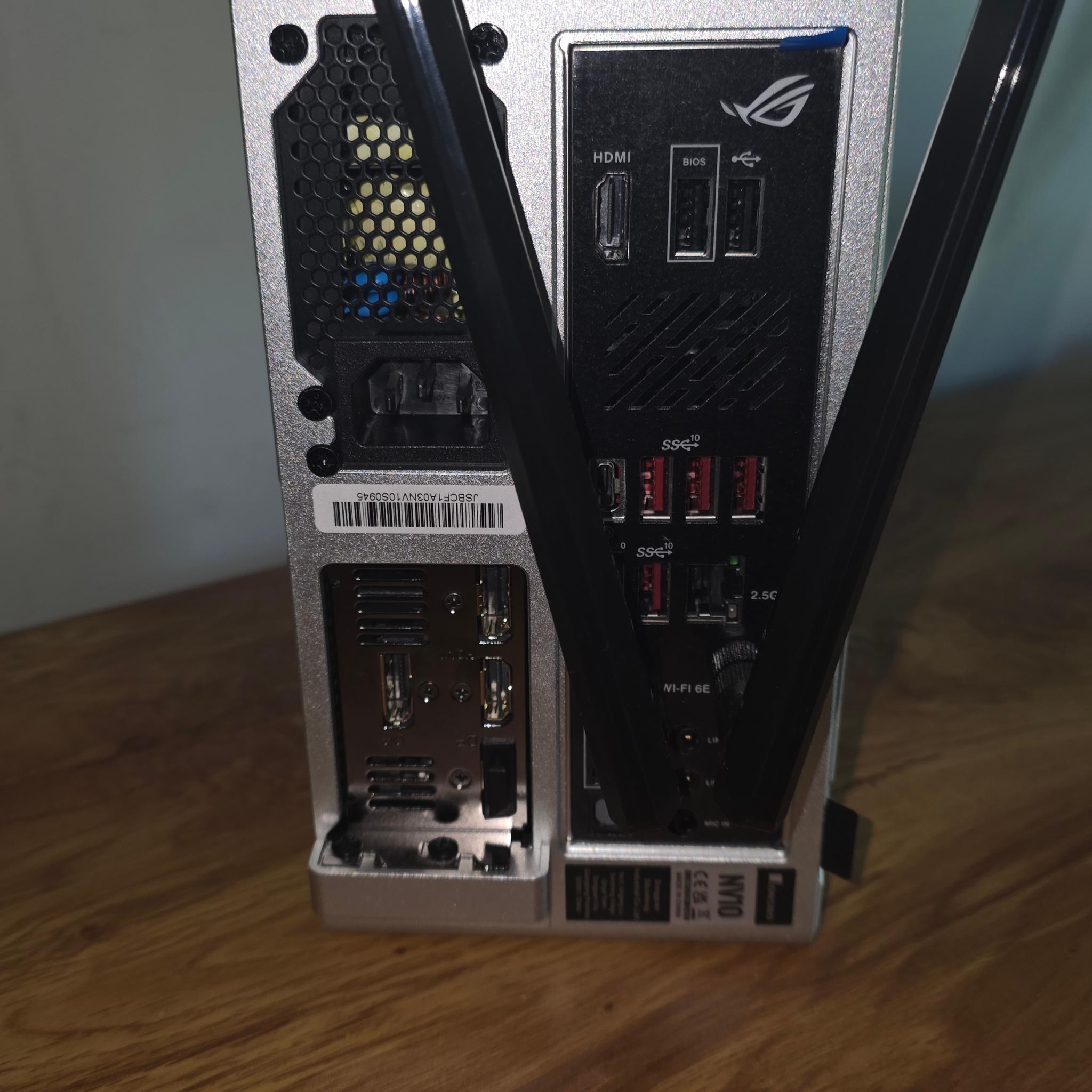 Custom Mini-ITX 4.5L Gaming PC Build