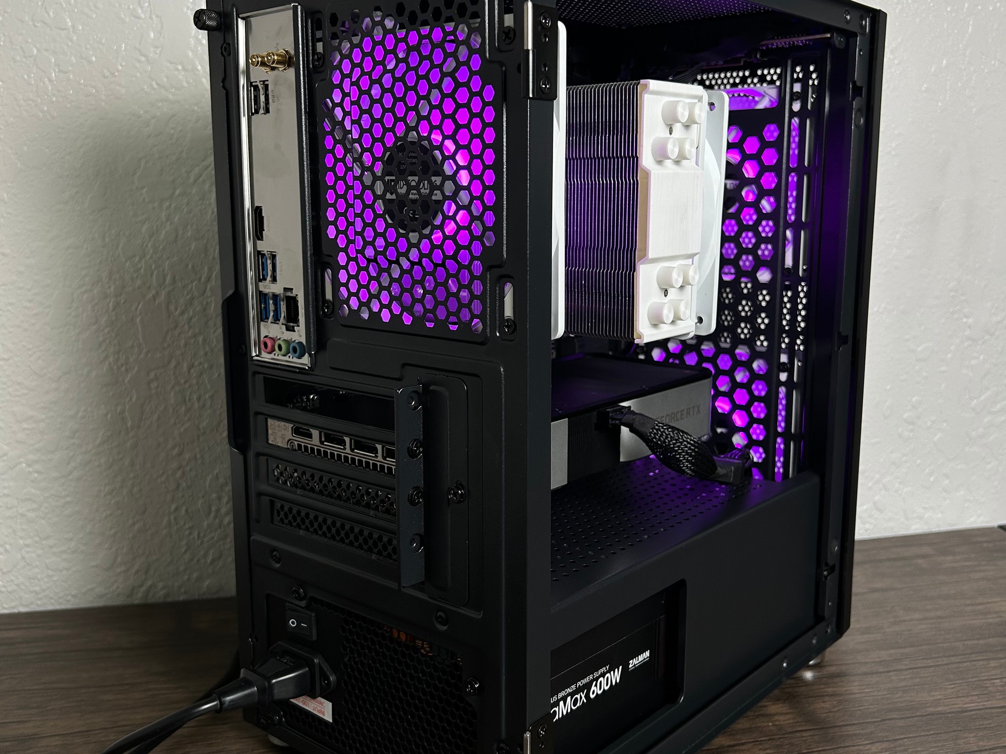 RTX 3060 Ti | Ryzen 5 5600 | 1TB NVME | 16GB 3600MHz