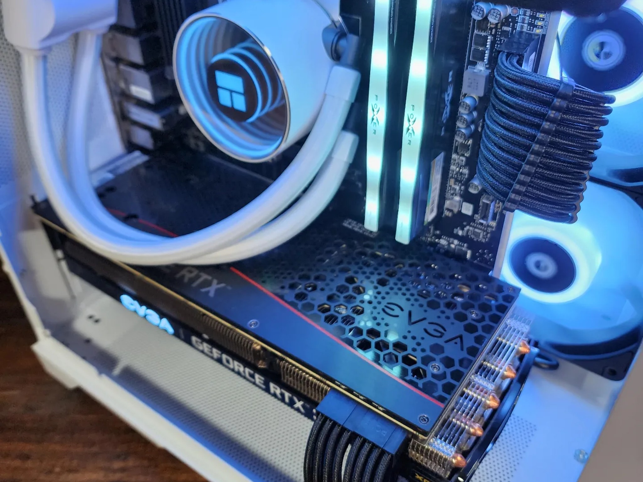 💙🤍💙EVGA RTX 3070 XC3 // AMD Ryzen 7 5700G // Zenith RGB 16GB 3200MHz // MSI M371 1TB NVMe SSD