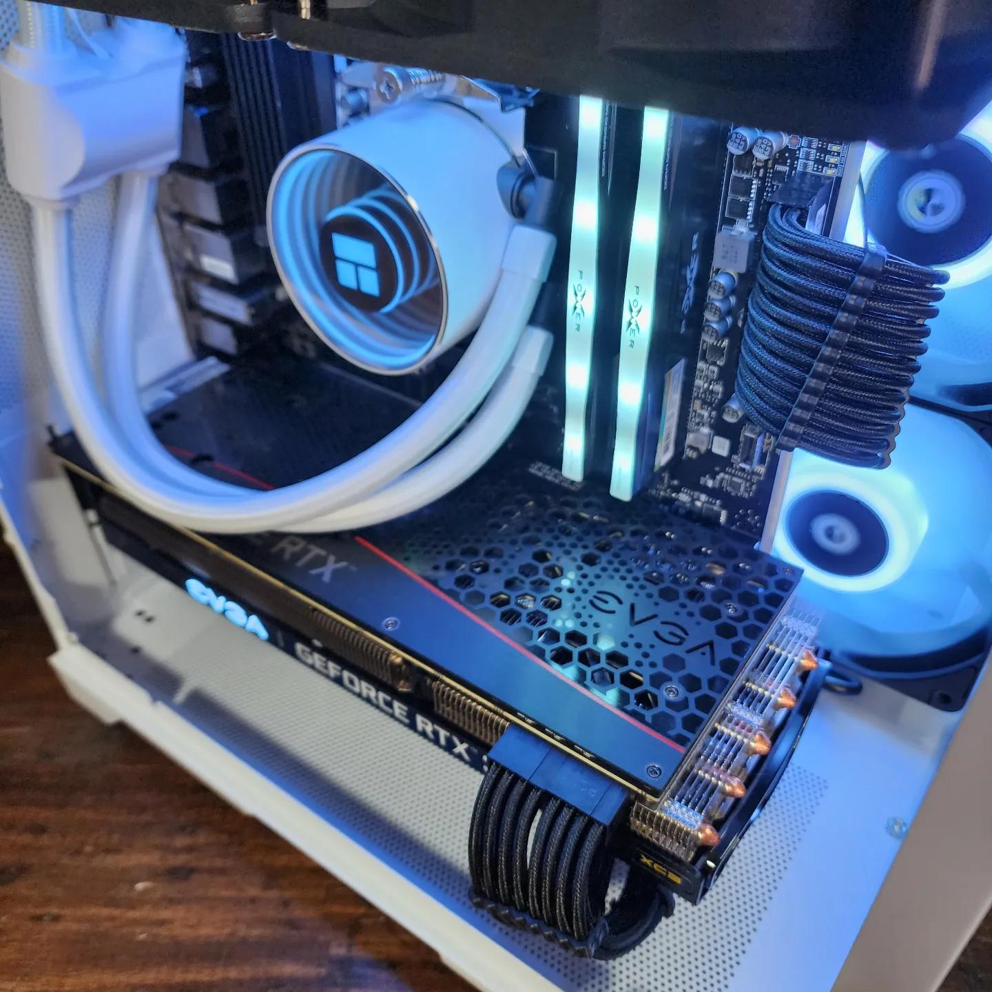 💙🤍💙EVGA RTX 3070 XC3 // AMD Ryzen 7 5700G // Zenith RGB 16GB 3200MHz // MSI M371 1TB NVMe SSD