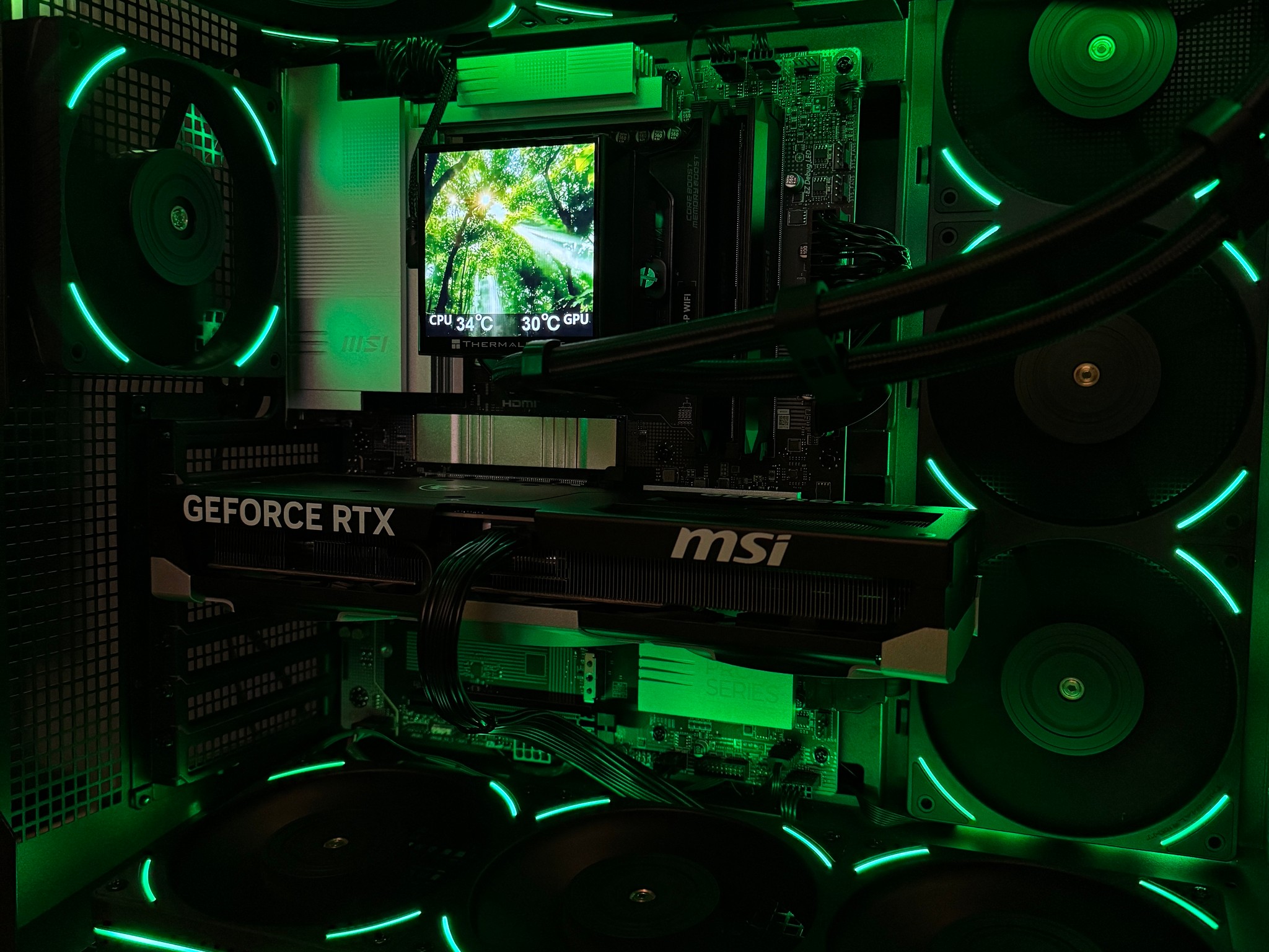 👨‍🚀Gaming PC | Ryzen 9900X, RTX 5070 Ti, 32GB DDR5 6000, 2TB Gen4 SSD, 1000W Thermaltake