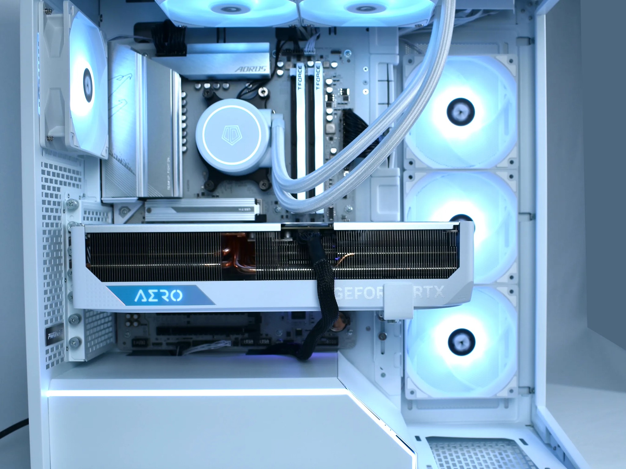 ⚡️GODLIKE⚡️4K Gaming/Streaming PC | Ryzen 7 7800X3D, NVIDIA RTX 4080 SUPER, 2TB SSD, 32GB DDR5 | W