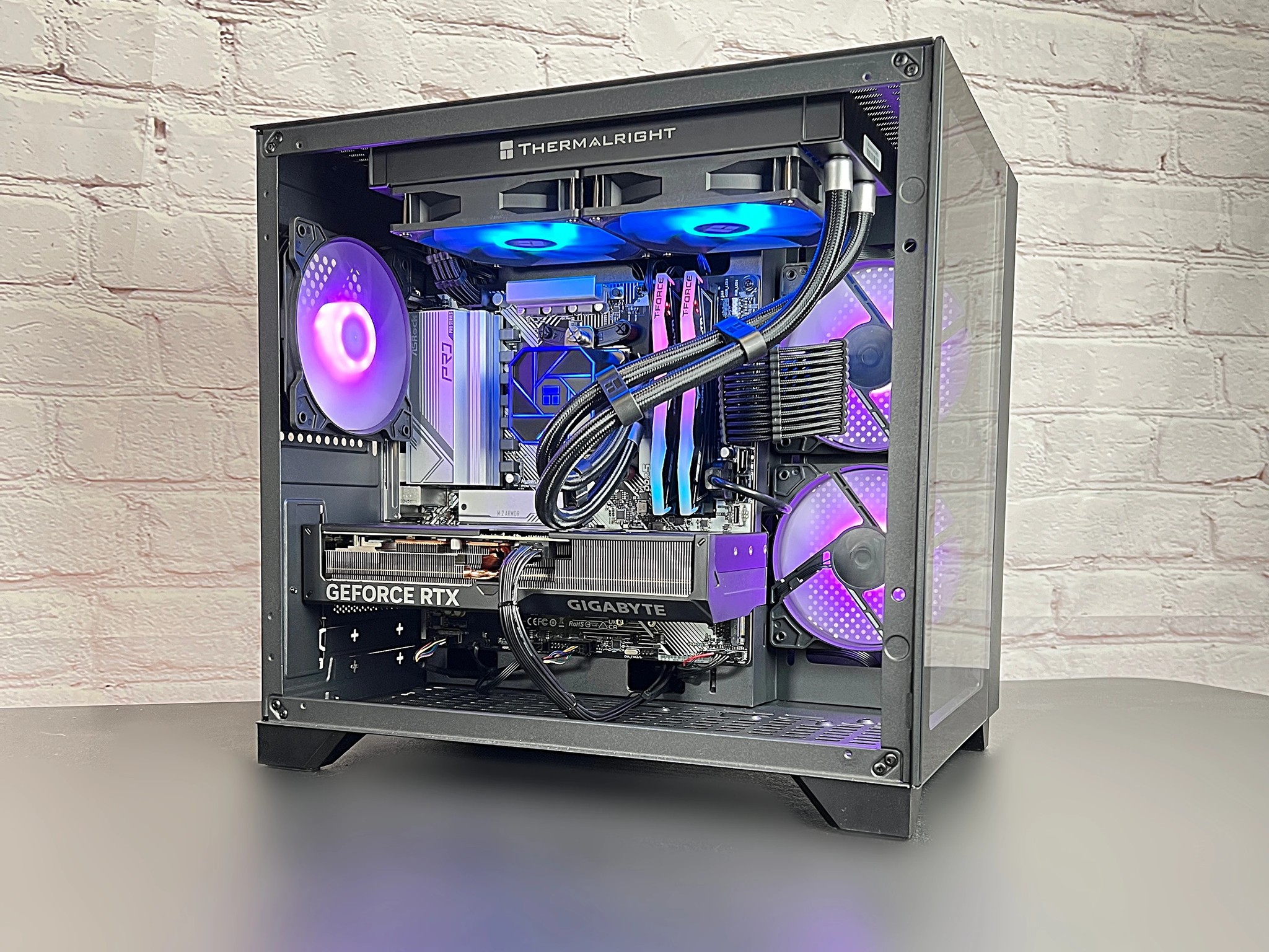 Ryzen 5 7500F RTX 4070 TI 32GB DDR5 1TB M.2 WIFI 6E WIN 11 Pro Gaming PC