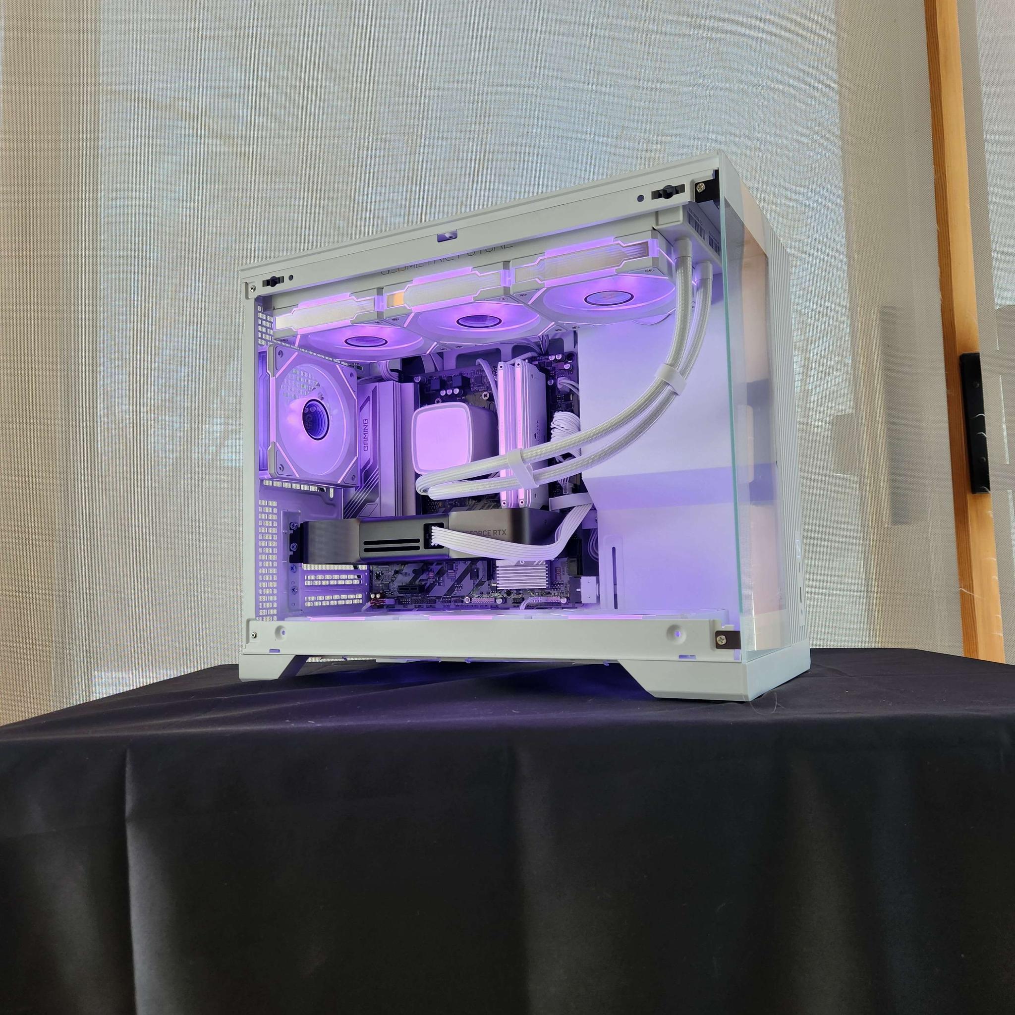 🍀RTX 5070 | Ryzen 7 7700X | 32GB DDR5 | 2TB NVMe | WiFi | Windows 11