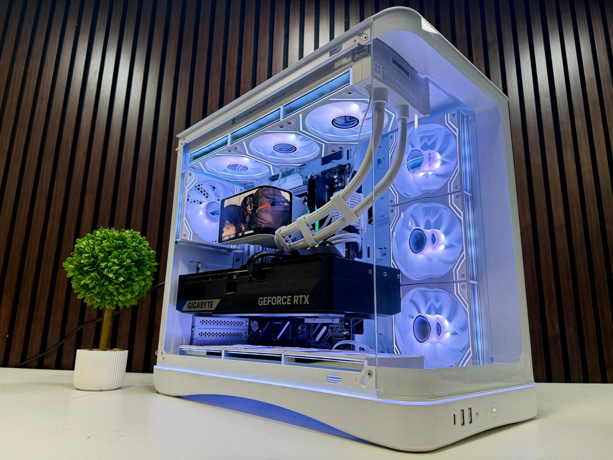 RTX 5090 | Ryzen 9950X3D | 64GB DDR5 | 4TB M.2 | 1200 Watt Gold PSU | LCD AIO