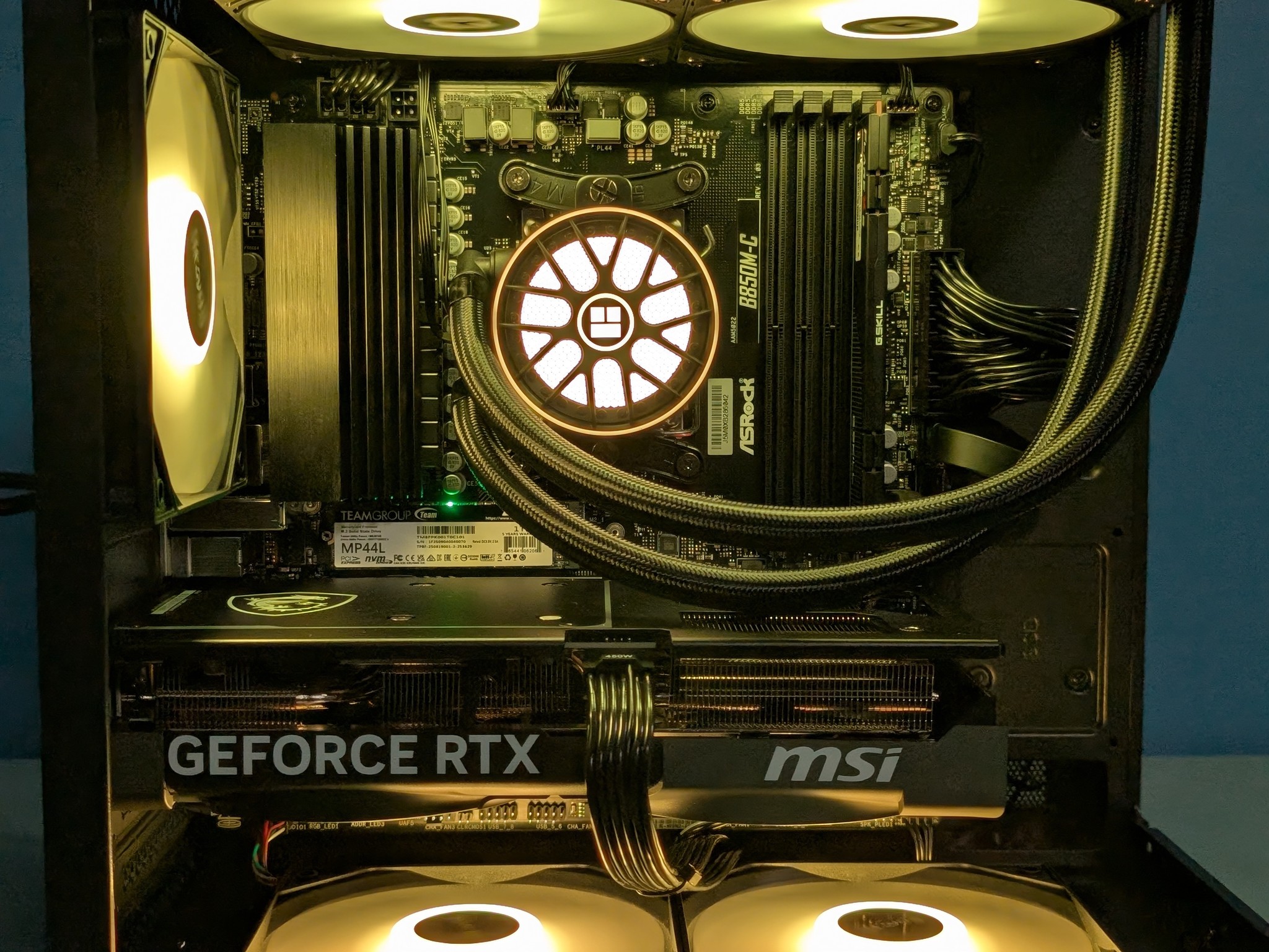 1440p Beast | RTX 5070 | Ryzen 5 7500X3D | 16GB DDR5 | 1TB NVMe SSD