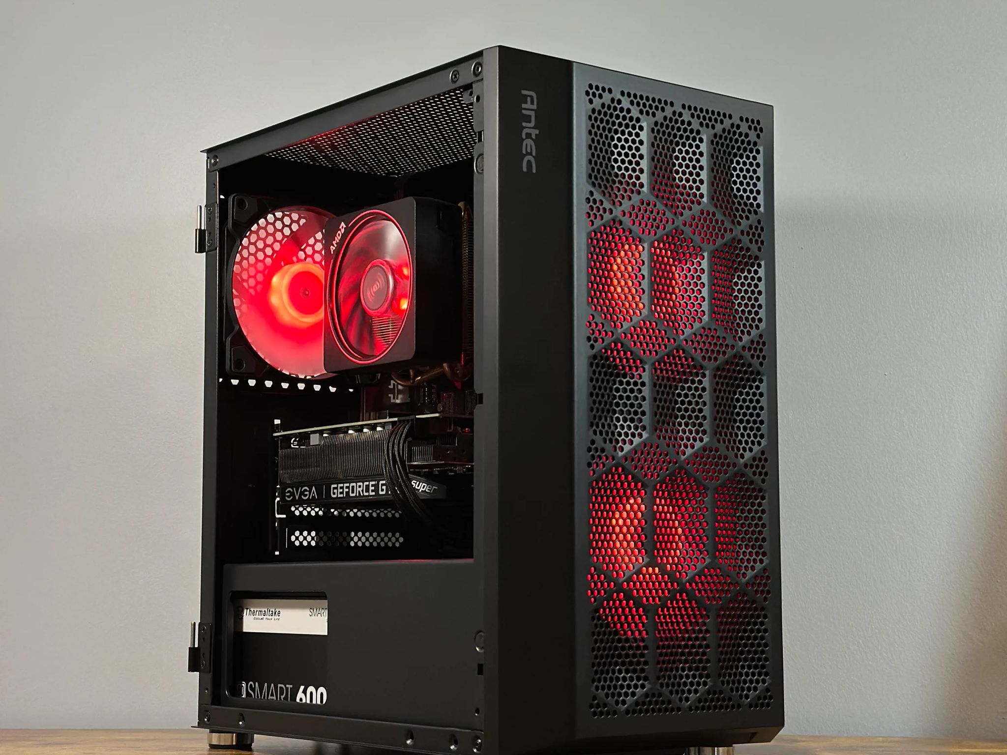 GTX 1660S | Ryzen 5 3600 | 16GB DDR4 | 500GB SSD | Win11 | WIFI | Custom Gaming PC