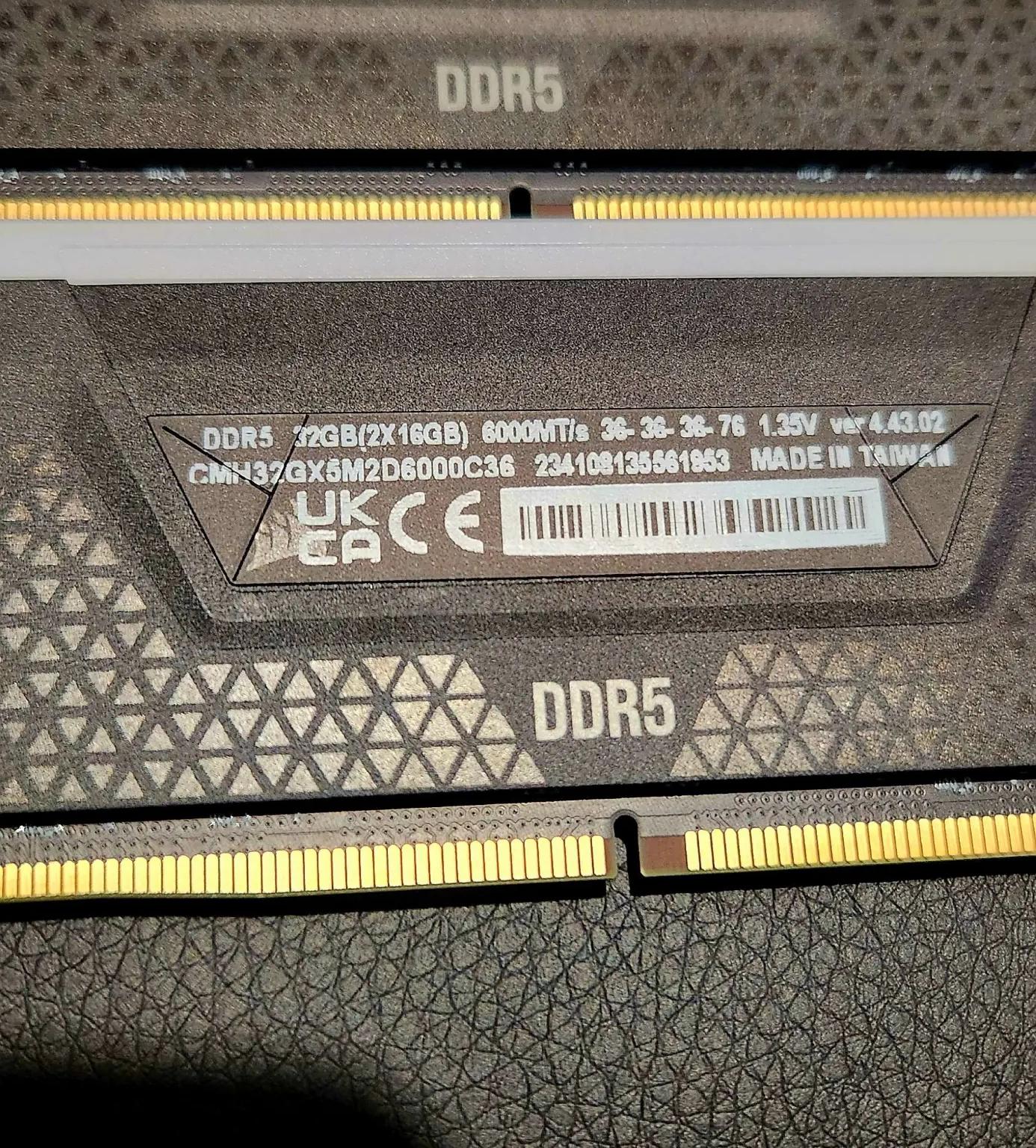 CORSAIR VENGEANCE RGB DDR5 RAM 32GB (2x16GB) 6000MHz CL 36-36-36-76 at 1.35V Intel XMP