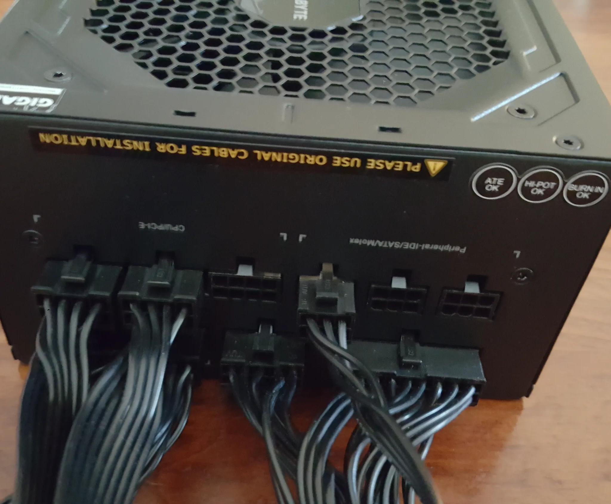 GIGABYTE UD850GM - INLCUDES CABLES | FOR PARTS | NOT WORKING