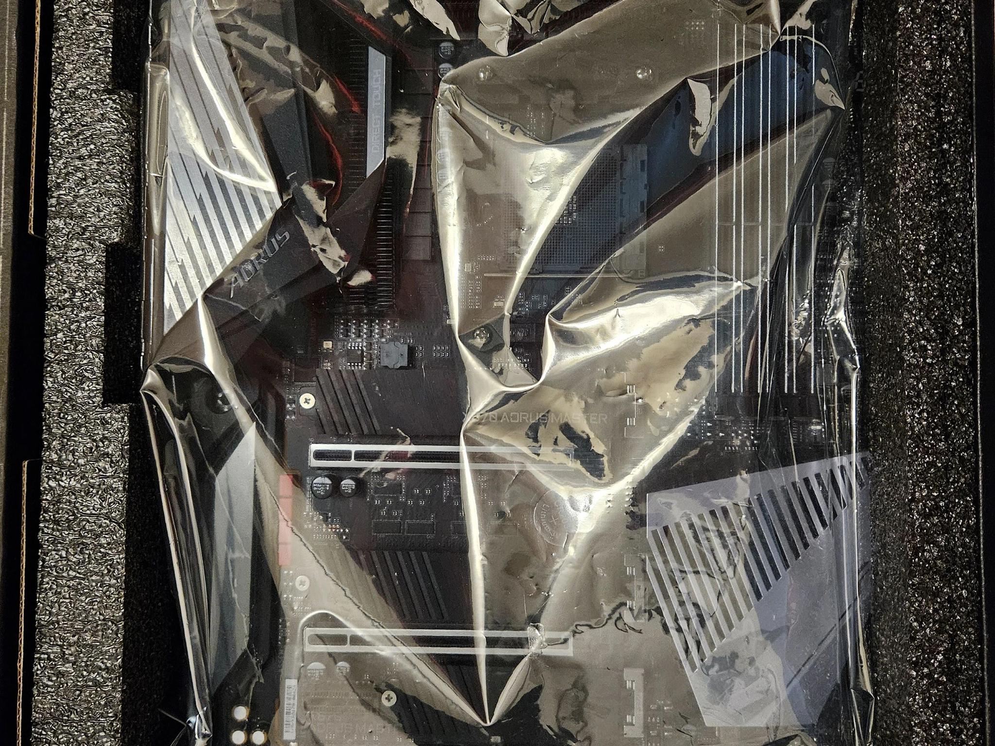 Gigabyte Aorus X570 Master - Socket AM4 - WiFi -USED