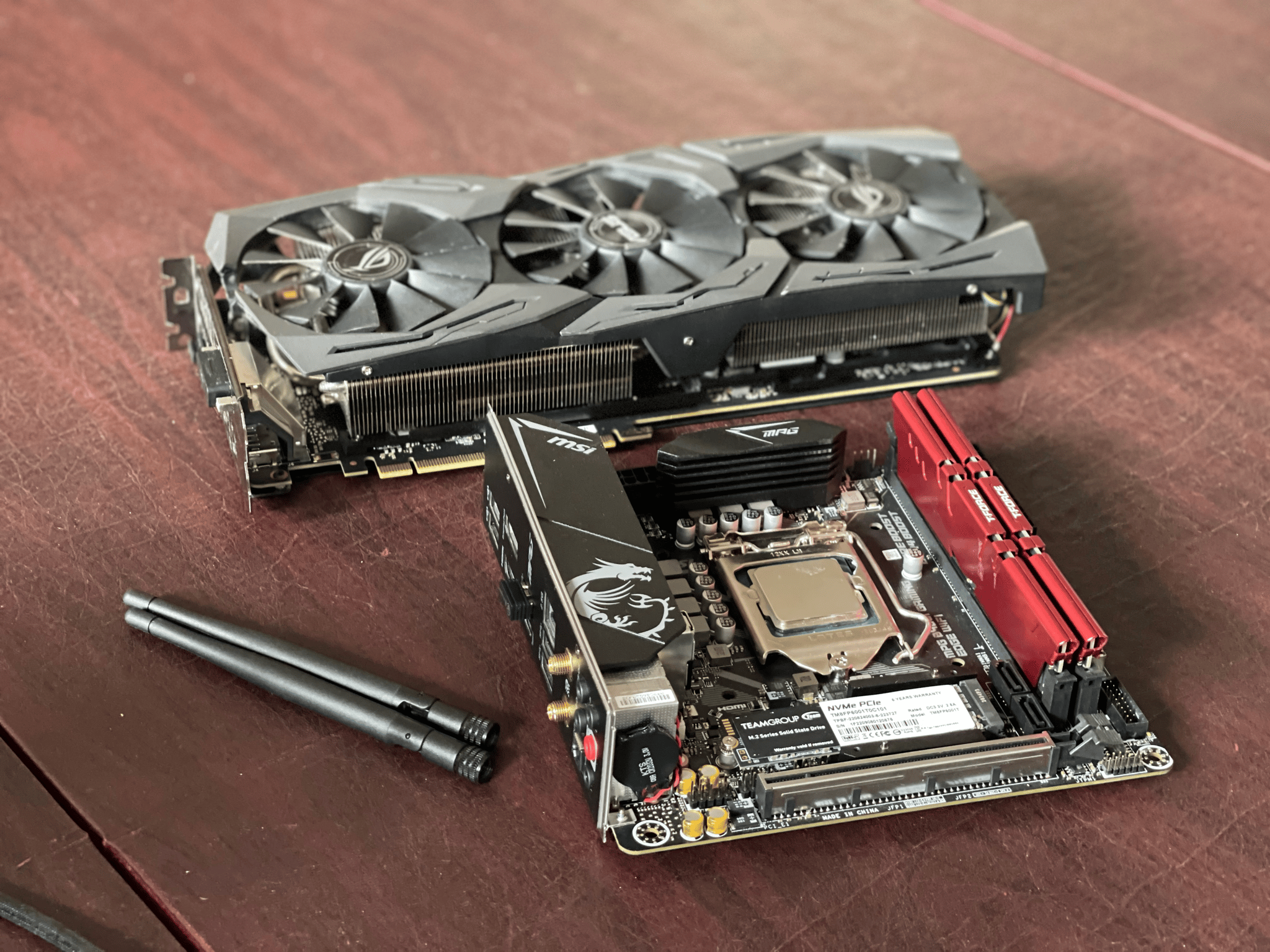 ITX Gaming PC: 1080Ti Strix, 10700K, H1, 16GB, 1TB, Wi-Fi 6