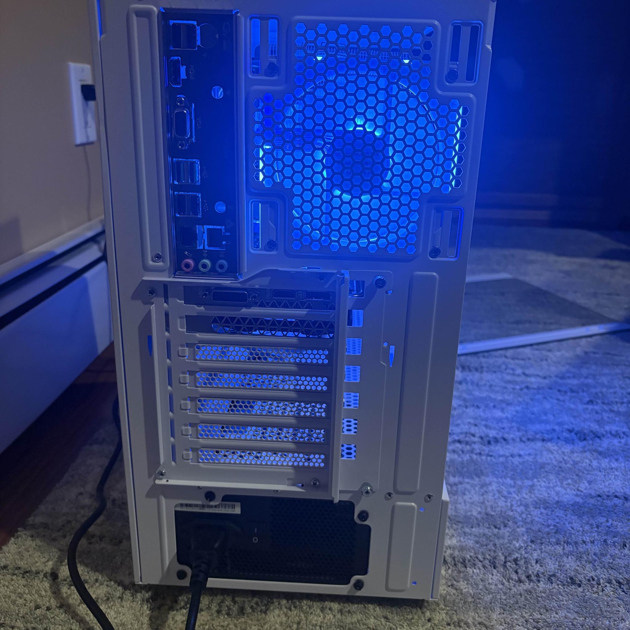 White Gaming PC – Ryzen 5 3600 + RTX 2060 Super – 16GB RAM, 1TB NVMe