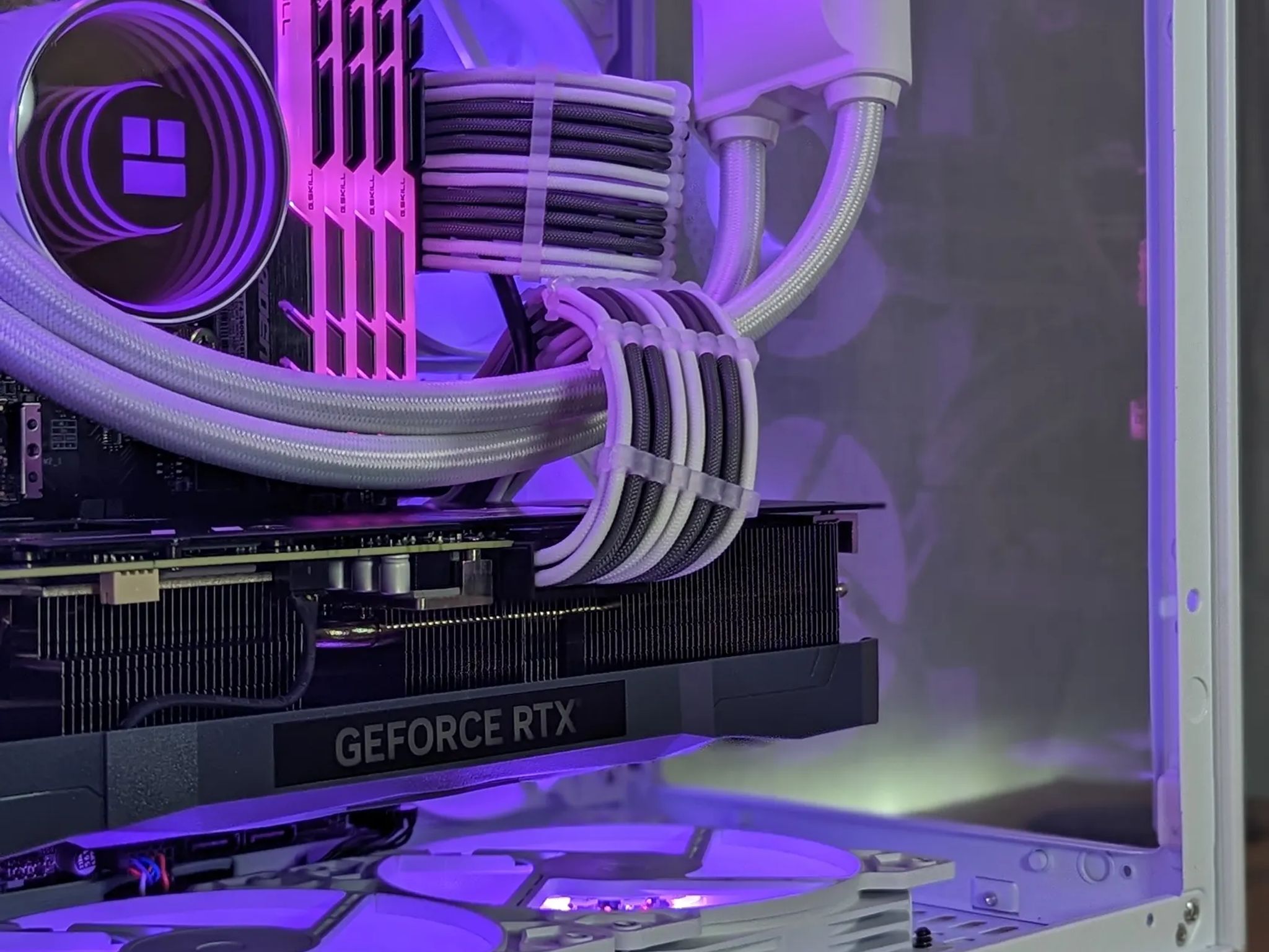 RTX 3070ti // i7 12700K // 32GB 3600Mhz RAM // 2TB NVMe SSD // WiFi