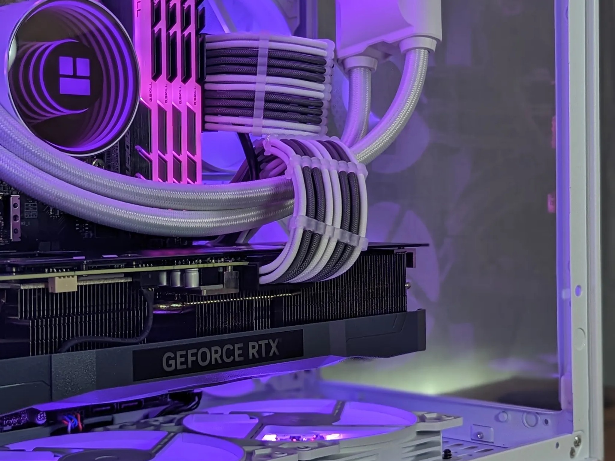 RTX 3070ti // i7 12700K // 32GB 3600Mhz RAM // 2TB NVMe SSD // WiFi