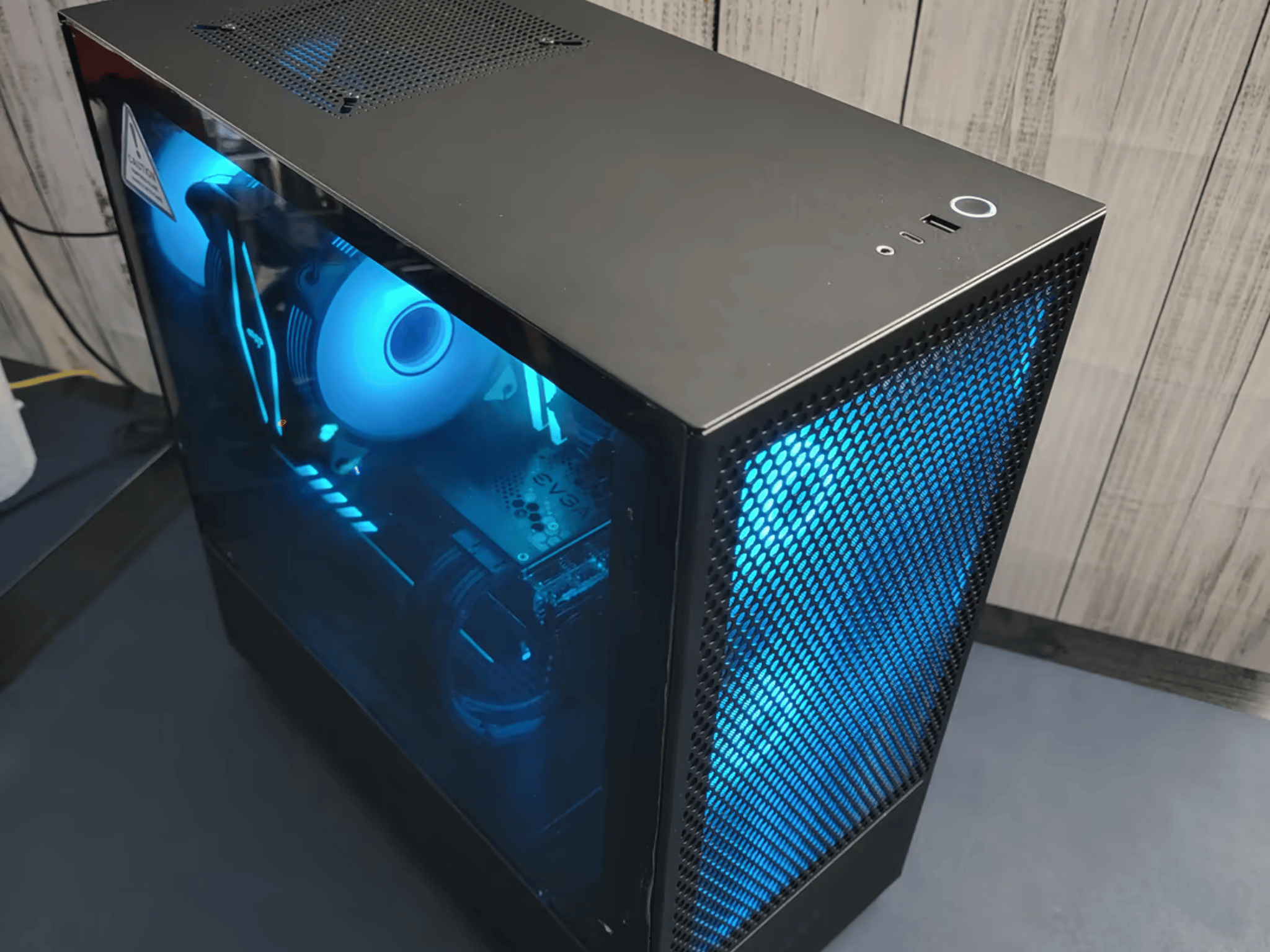 "The Flow" : Custom Gaming PC (5600X, 16gb ddr4, RTX 3060ti, 1tb NVME + 2tb HDD)