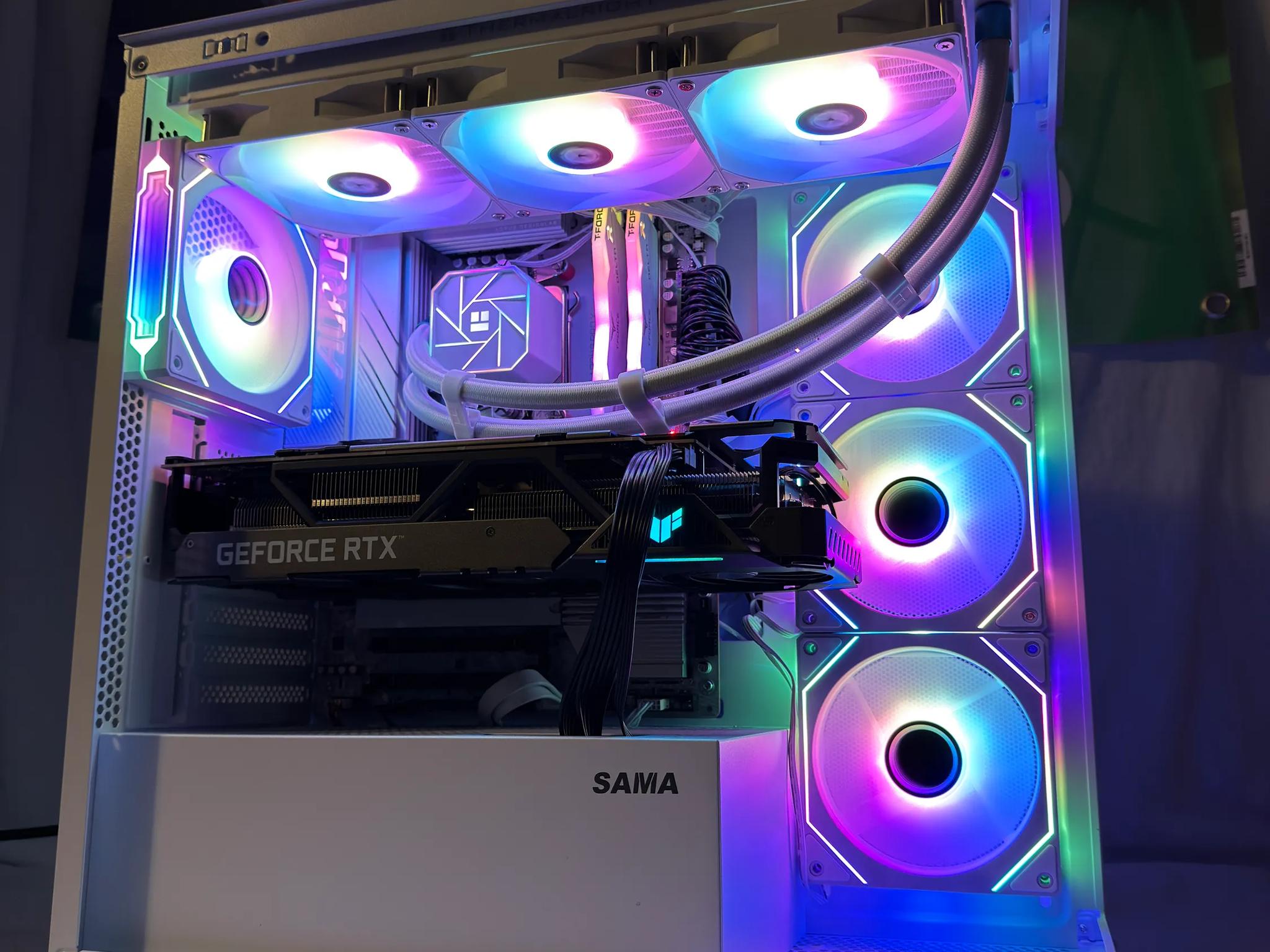 RTX 4090 Gaming PC with Ryzen 9 7950X3D